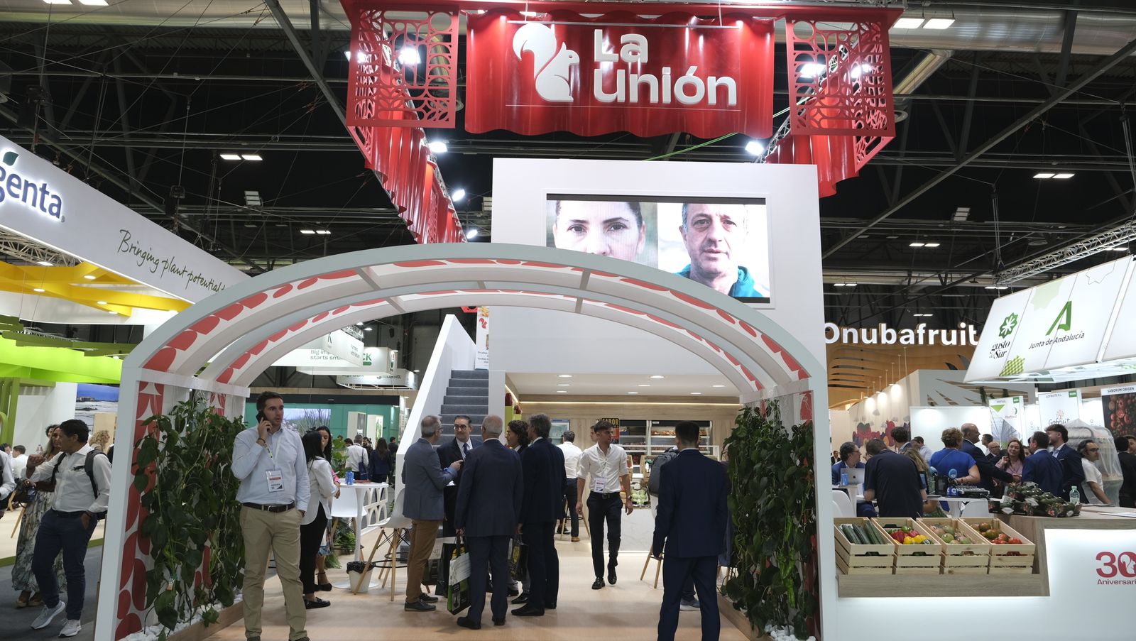 Imágenes del primer día de Fruit Attraction en Madrid