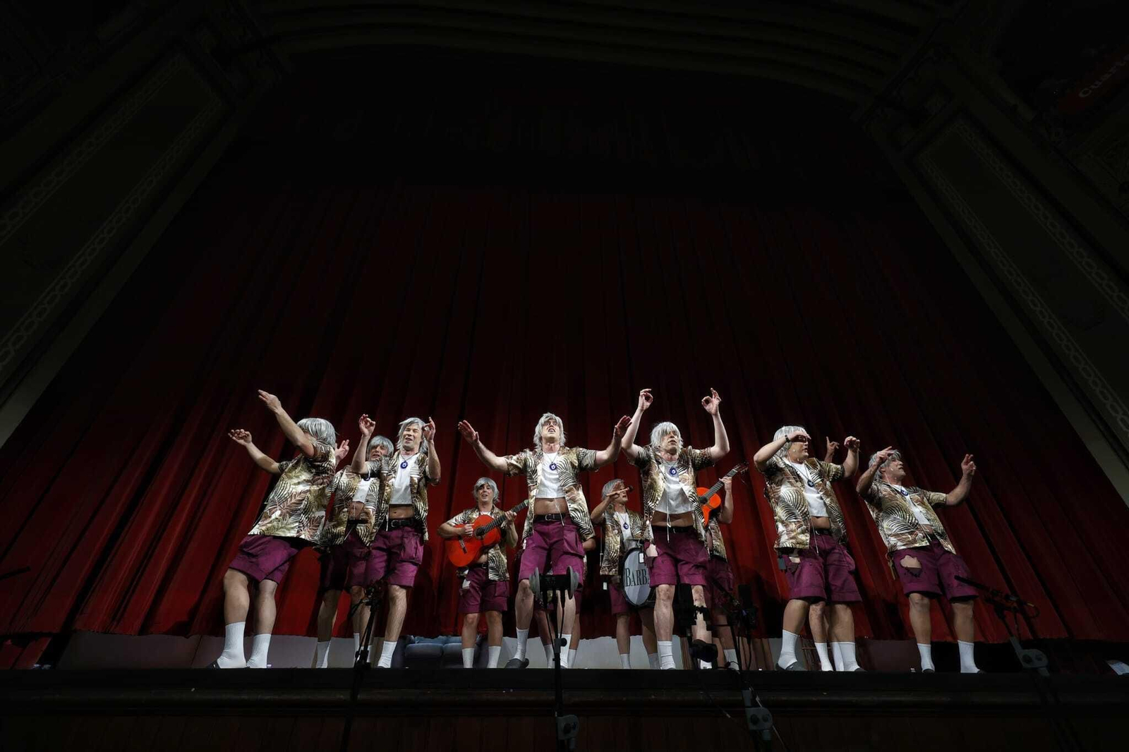 Chirigota 'To me pasa a mí, los desgraciaítos'.