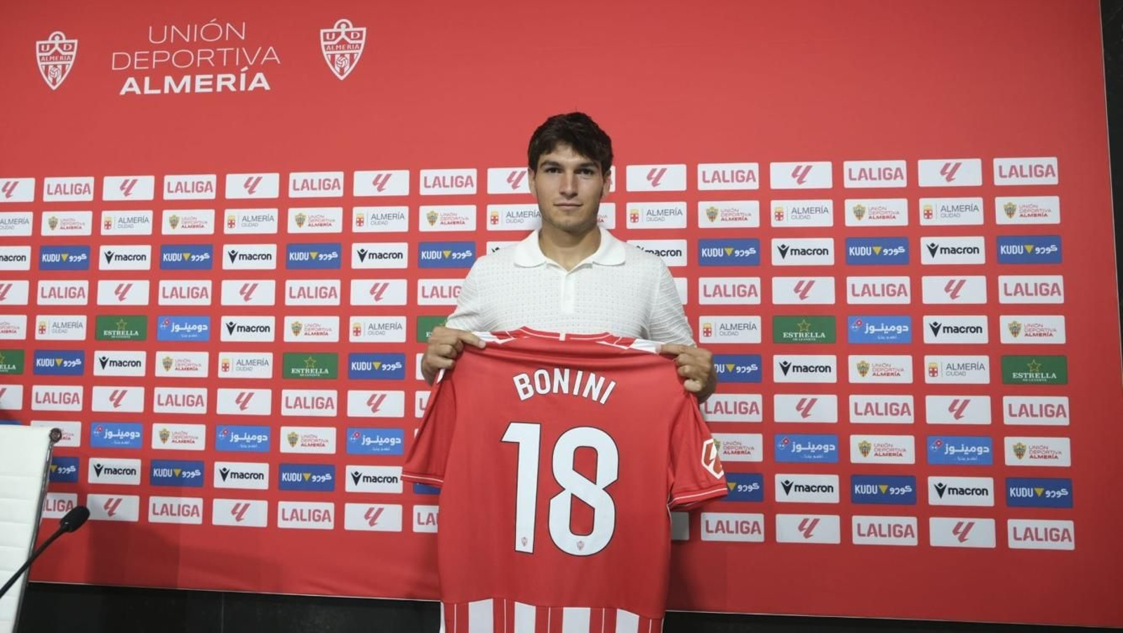 El central italiano es uno de los grandes refuerzos de este mercado estival.