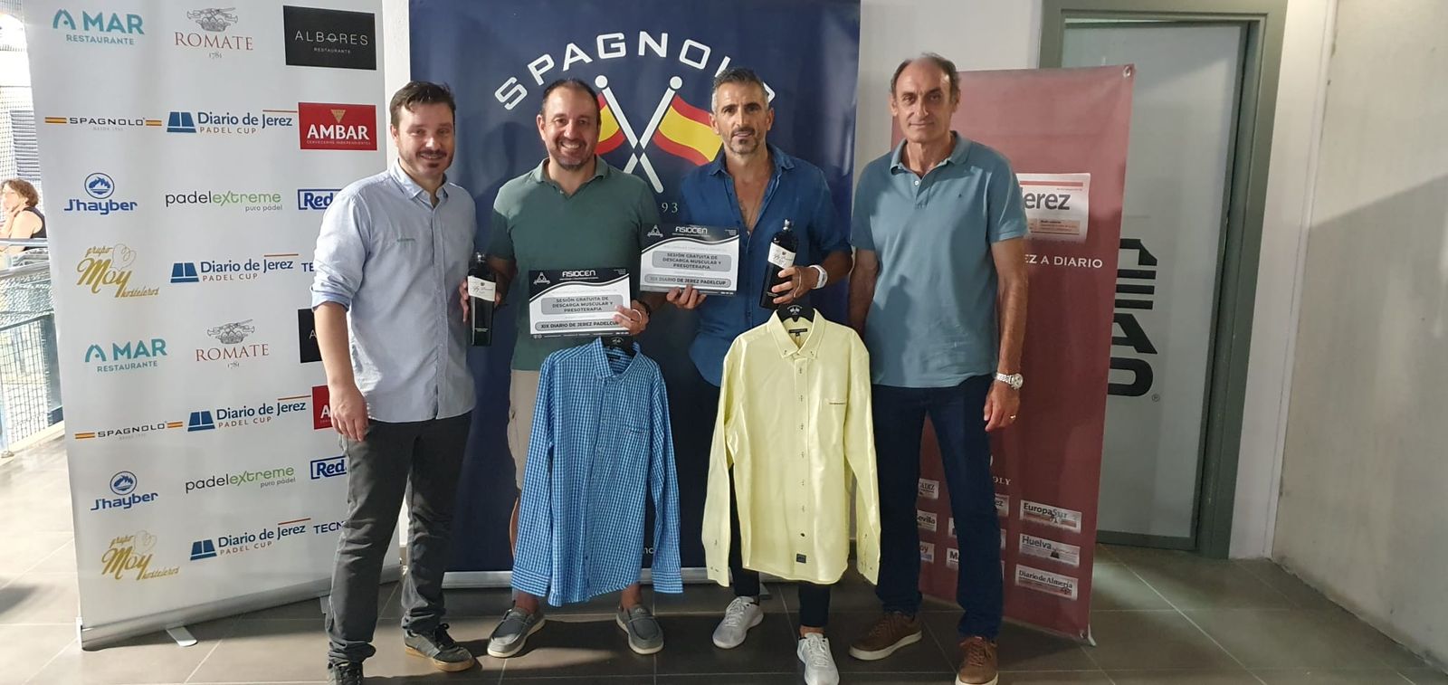 Imágenes de la entrega de trofeos de la IX Diario de Jerez Pádel Cup