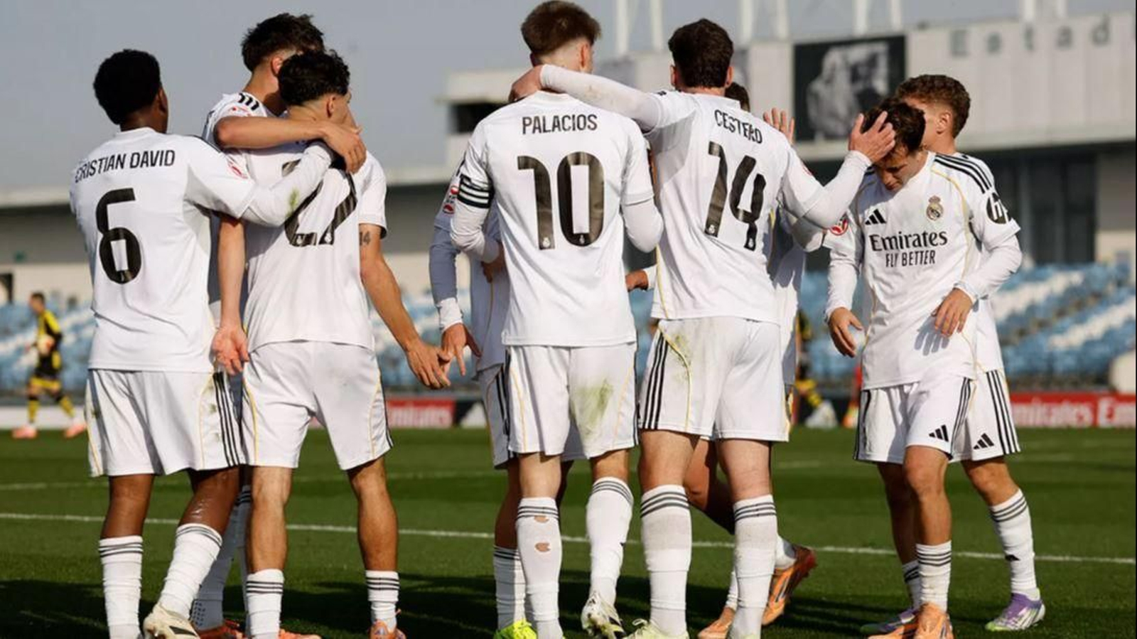 El Castilla celebra su última victoria.