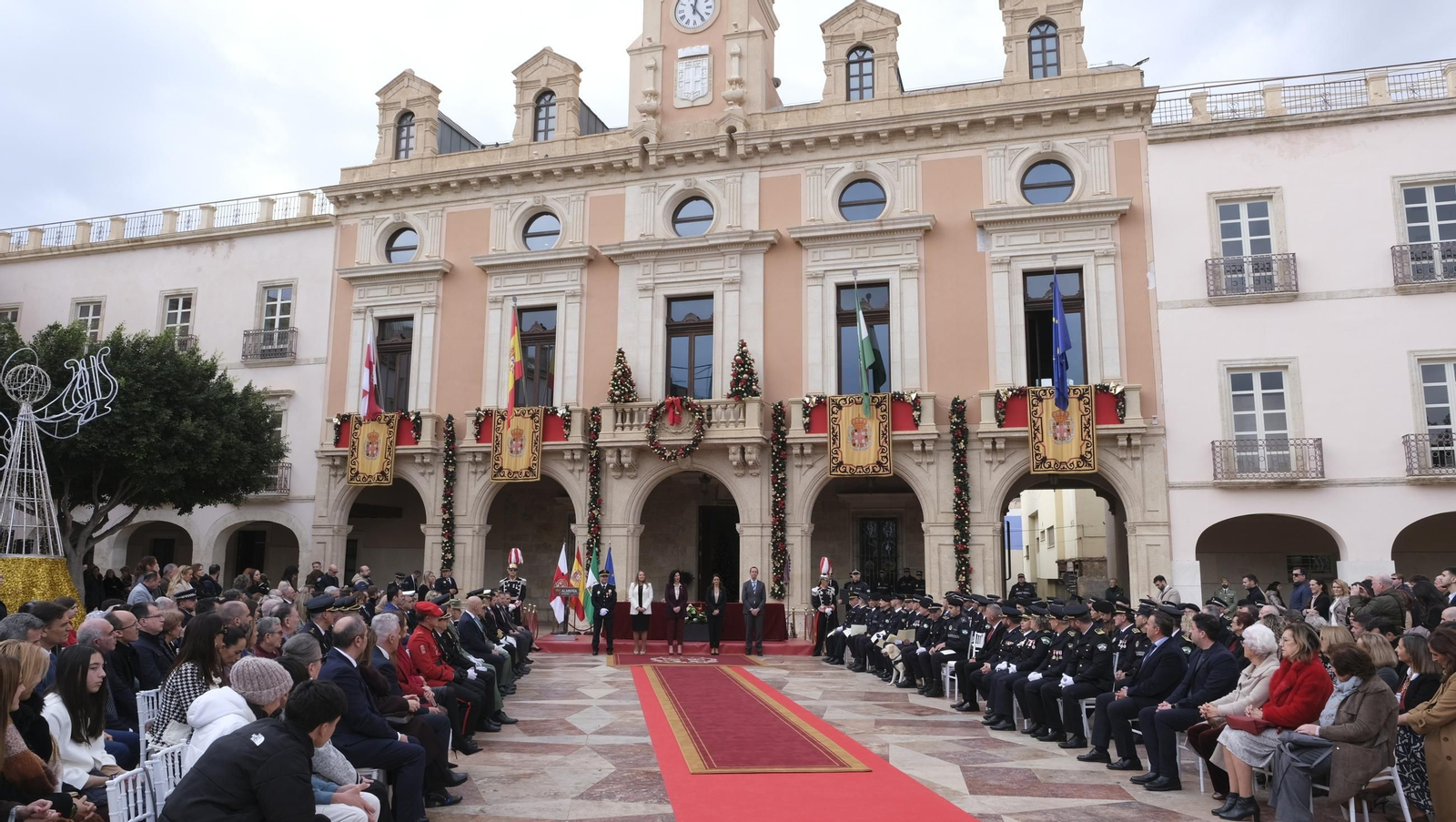La Policía Local de Almería celebra su patrón San Esteban, en imágenes