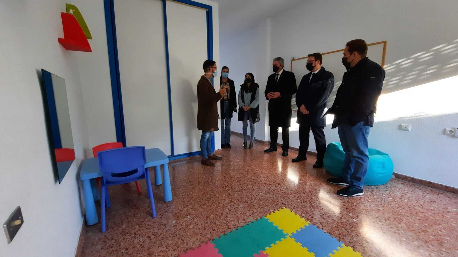 El delegado de Salud destaca en Huércal el trabajo de ALTEA con los niños con autismo