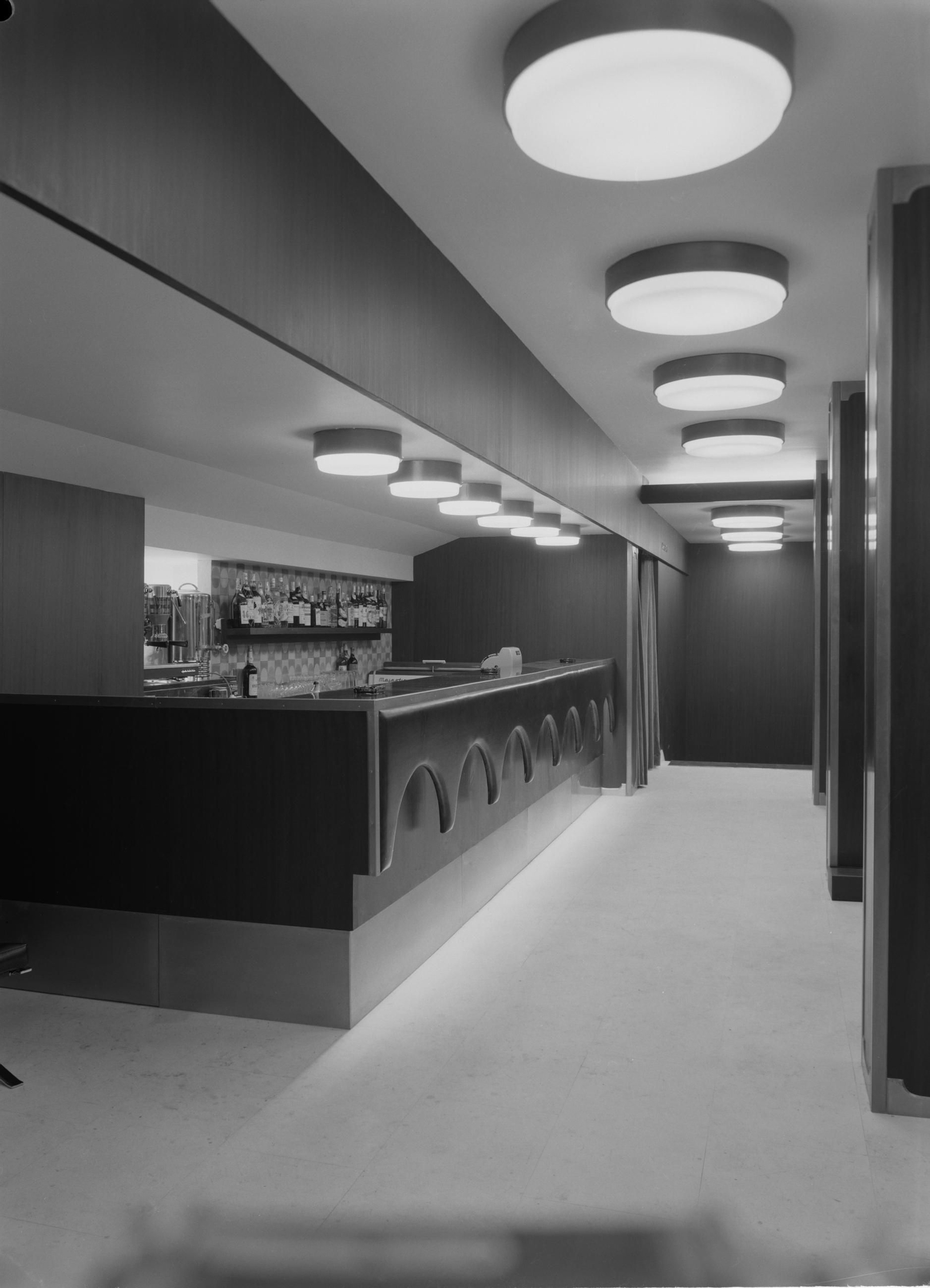 Los antiguos cines Astoria-Victoria de La Merced de Málaga