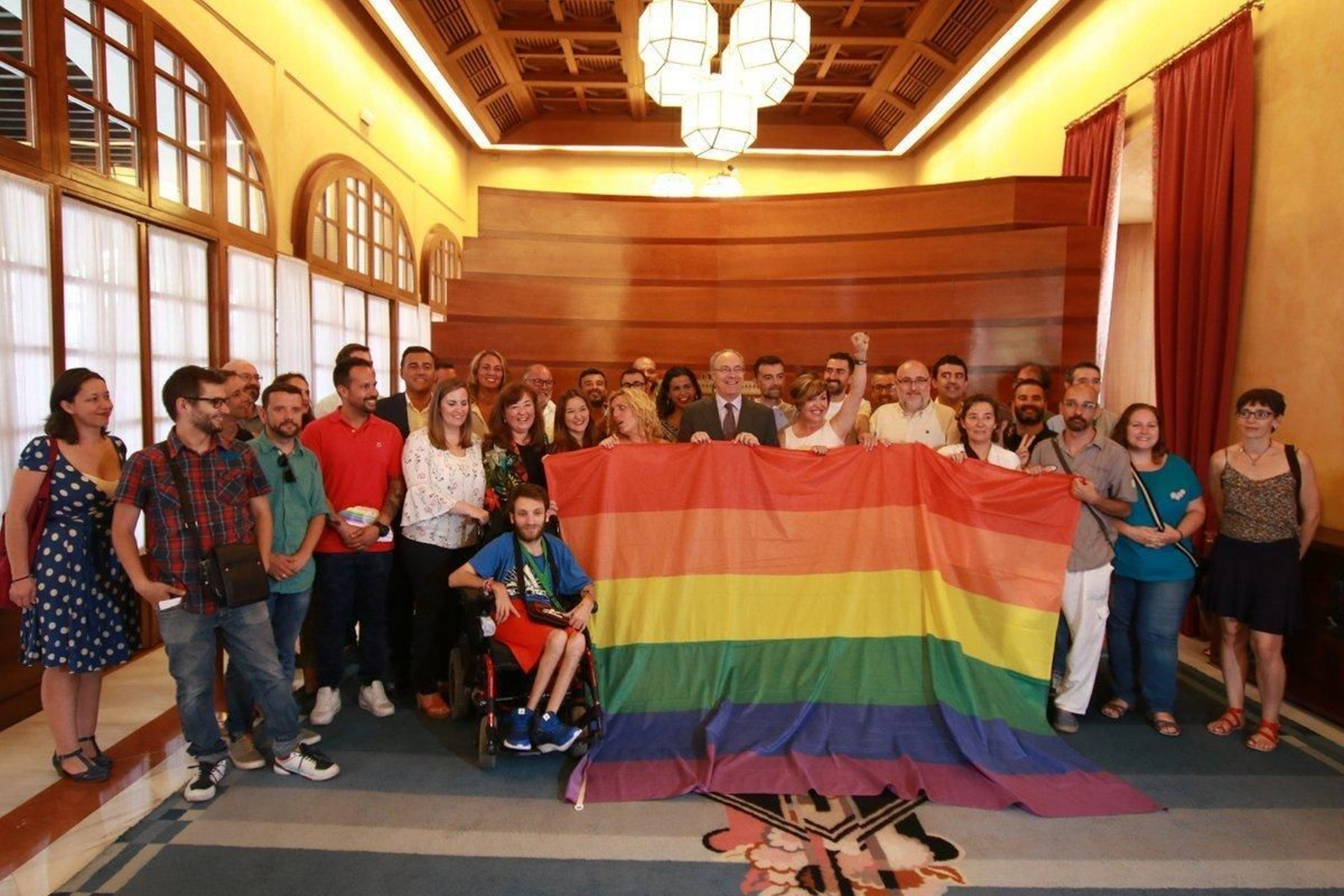 Los colectivos LGTB logran la primera ley de PSOE y Podemos