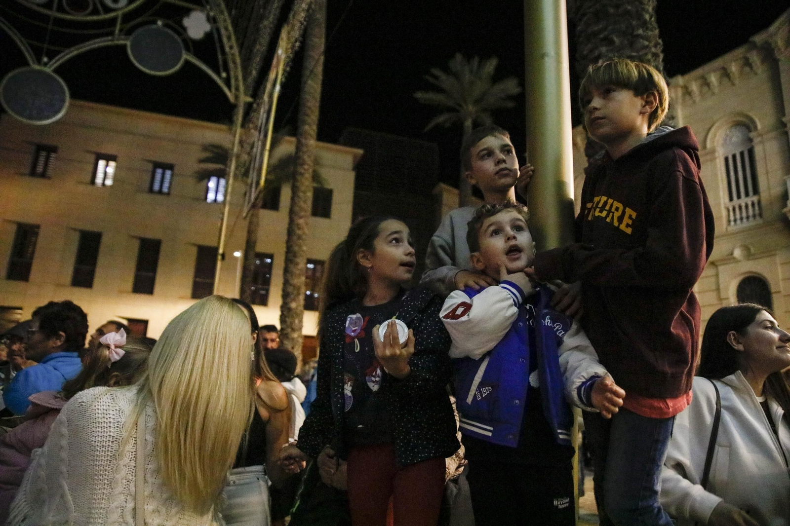 Las mejores imágenes del encendido navideño en Almería