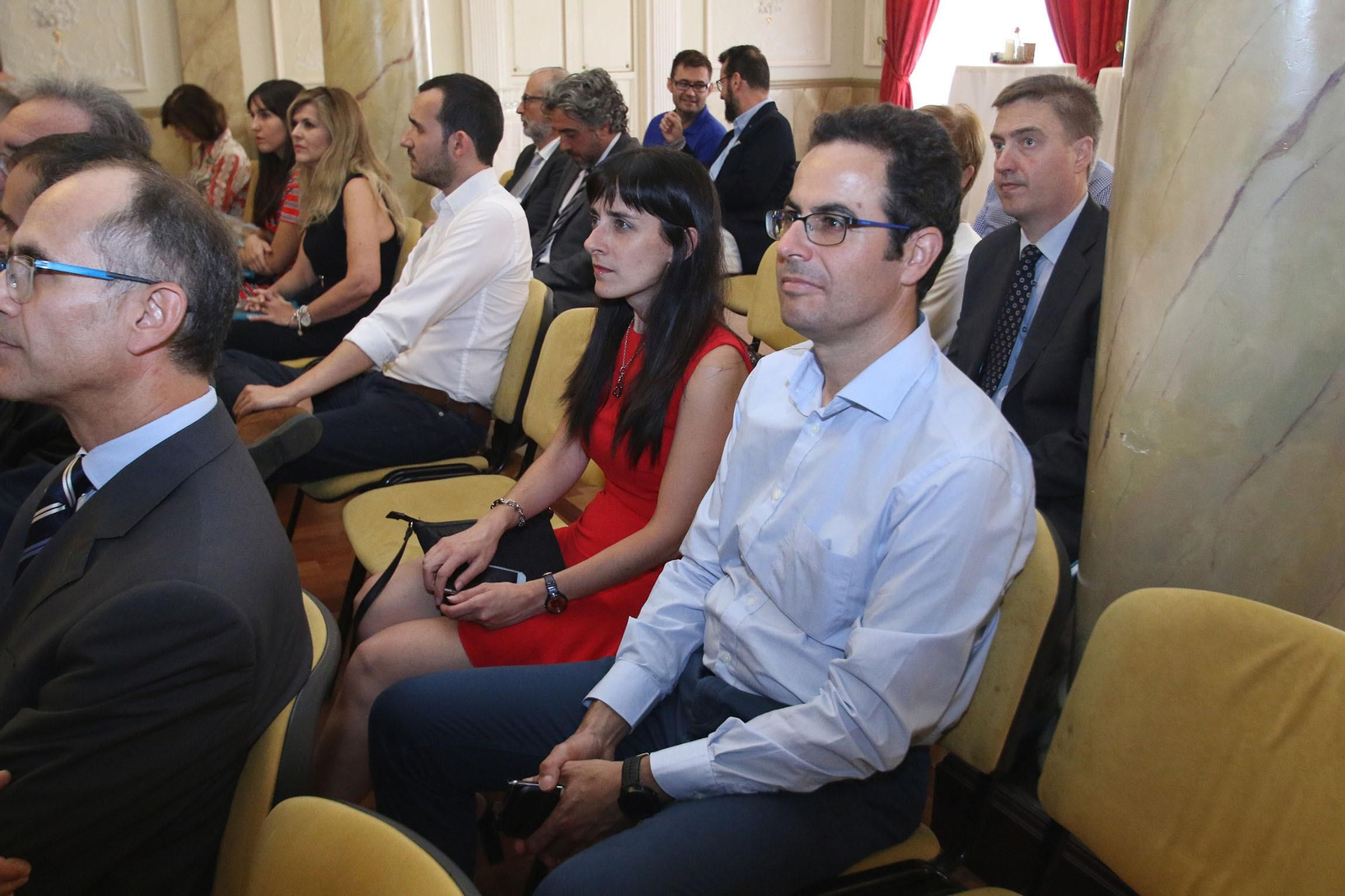 Fotogalería libro 'Uniendo dos contienentes', de Medgaz