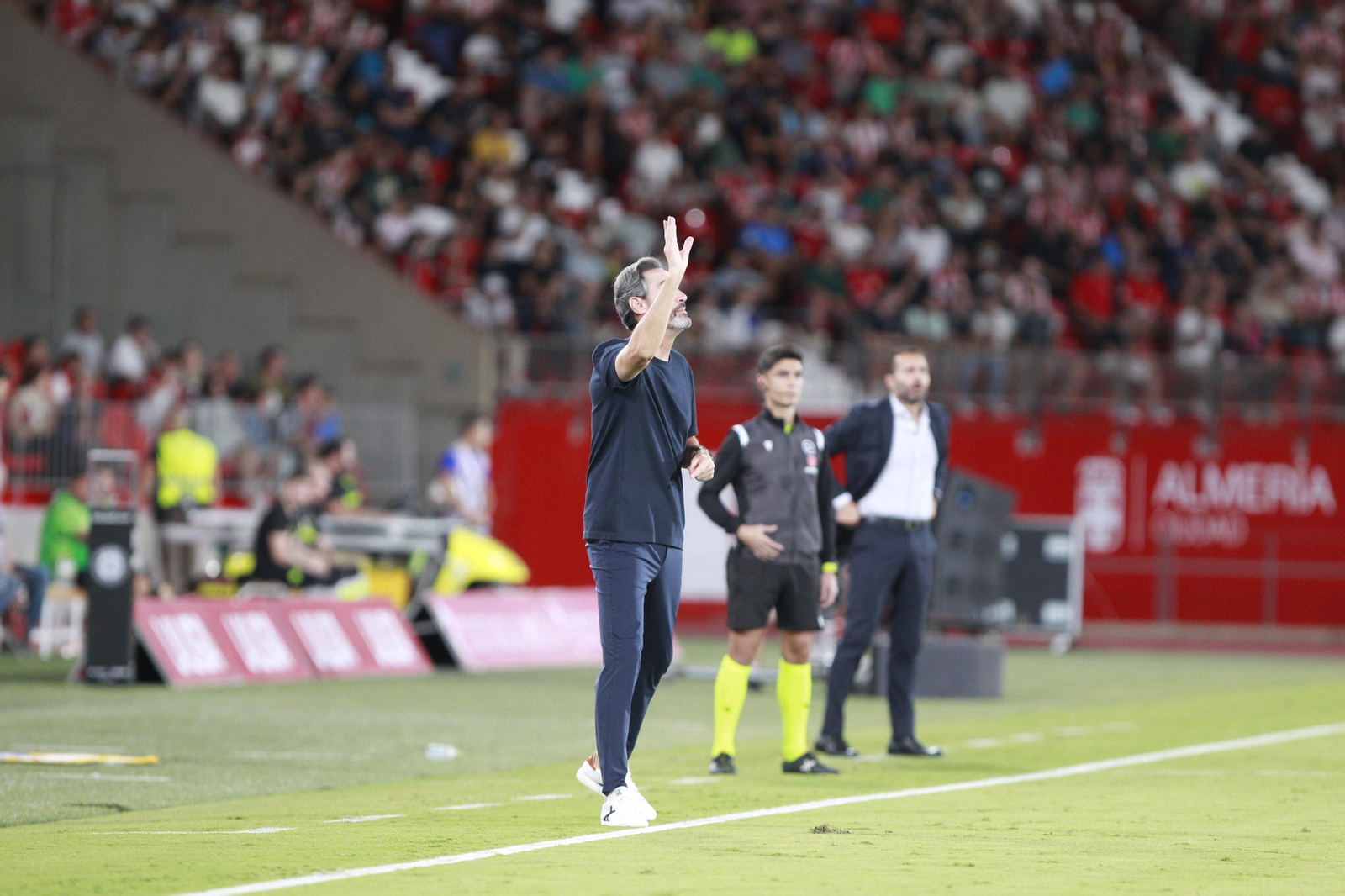 Imágenes del partido de La Liga Ea Sports U.D. Almería-Valencia C.F.
