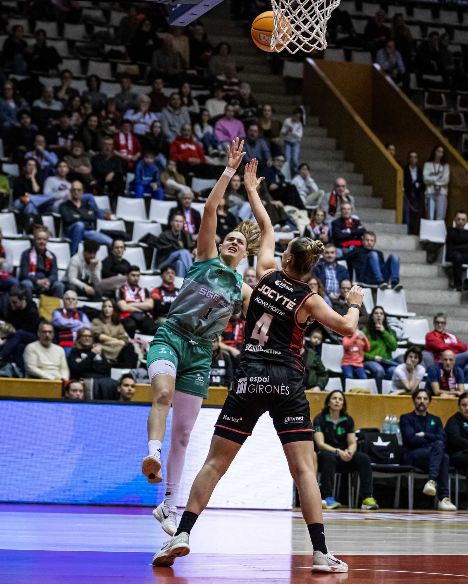 Derrota contundente del CAB Estepona en Girona (88-62)