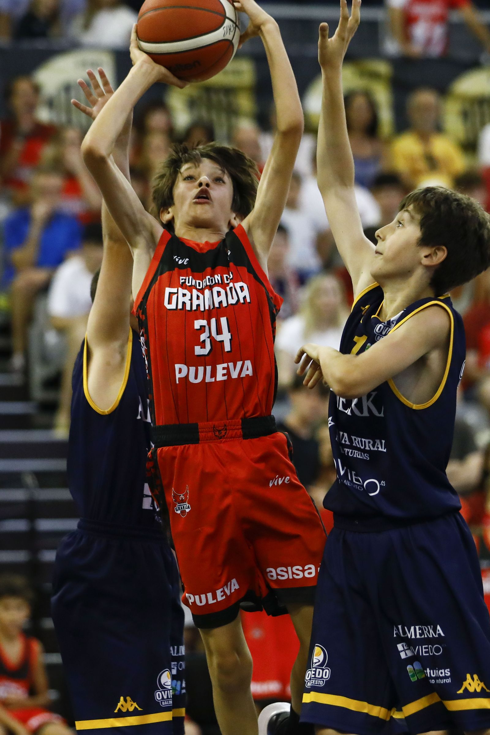 Encuéntrate en el partido de minibasket del Fundación CB Granada