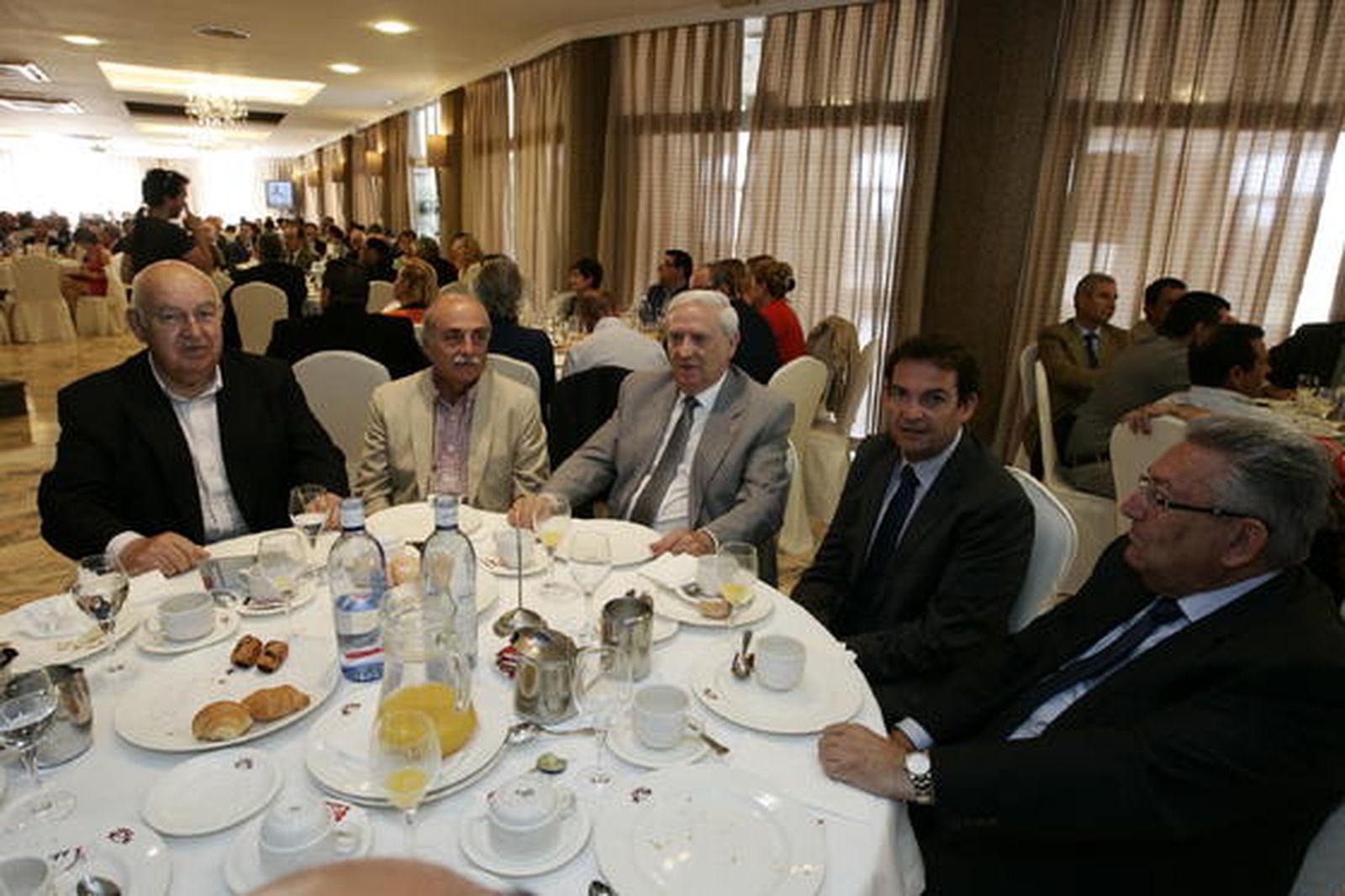 José Antonio Picón, José Rico, Francisco Martínez, Francisco Alvarez y Miguel Álvarez

Foto: Javier Alonso / Rafael G.
