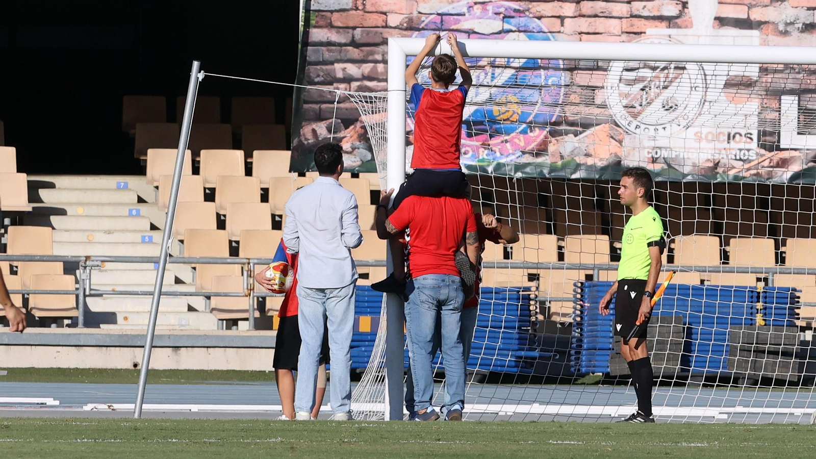 Imágenes del Xerez DFC contra el Águlas FC en Chapín