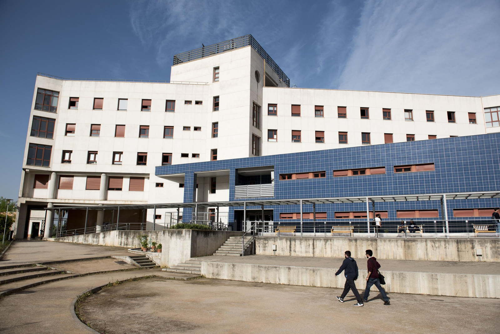 Edificio de la ETSIIT de la UGR.