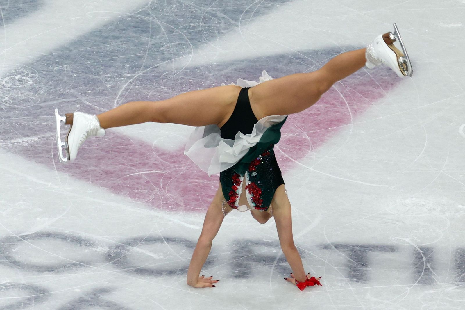 Las mejores fotos de los Juegos Olímpicos de invierno Milán Cortina d'Ampezzo 2026 | Jornada 12