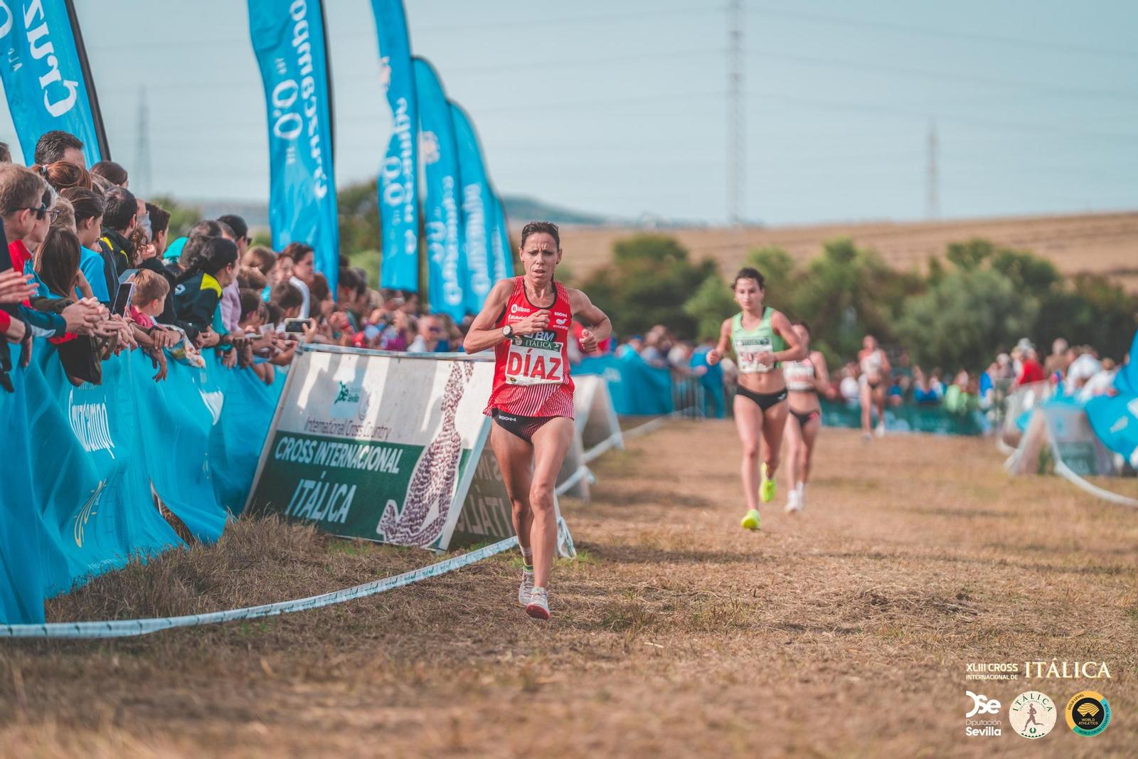Búscate en las fotos del Cross de Itálica 2025 | 11