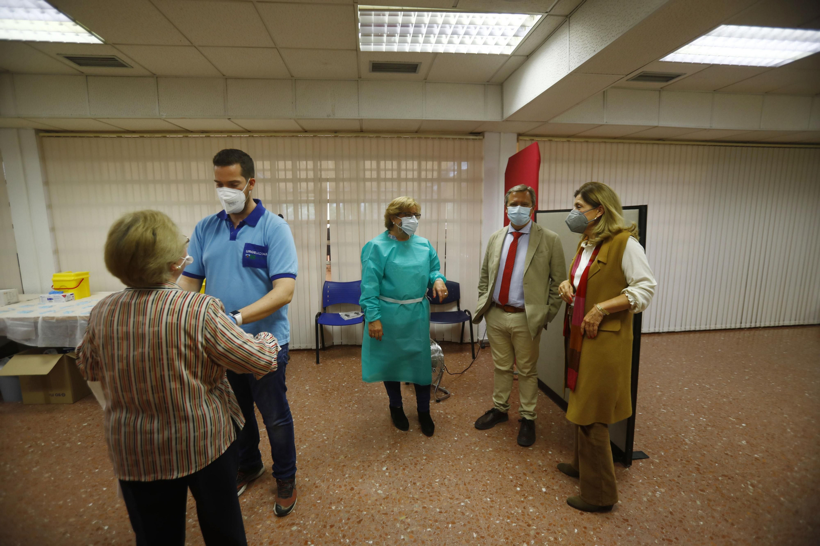 El comienzo de la vacunación a la población de 70 a 79 años de Córdoba, en fotografías