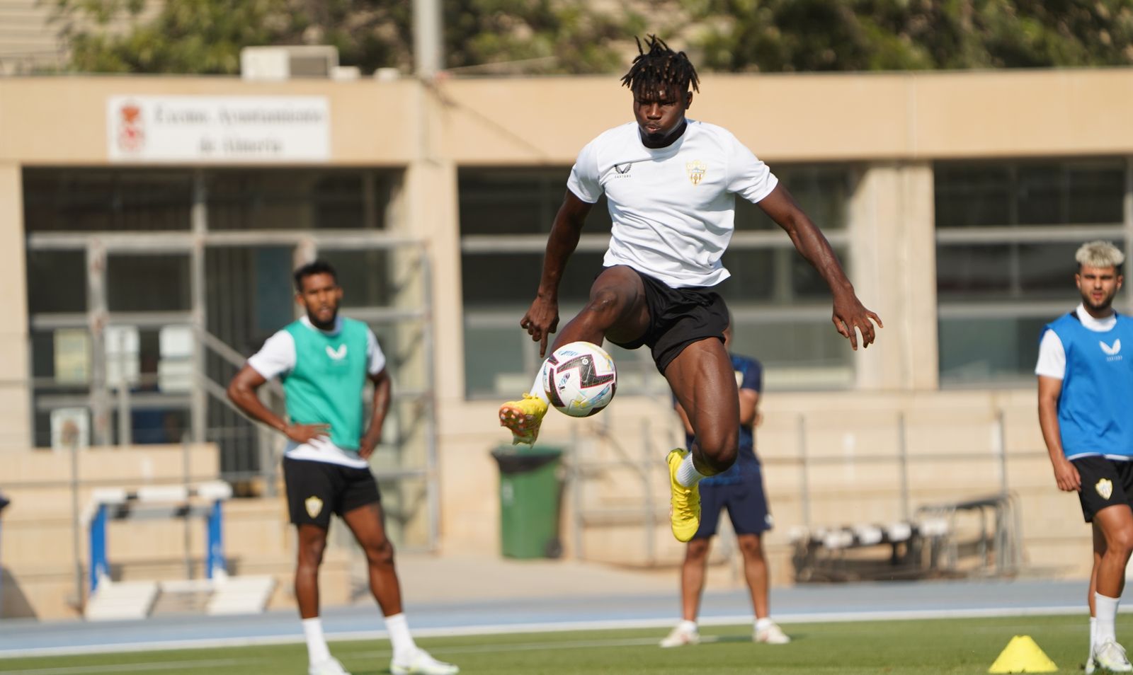 Touré debutará frente al cuadro de Jagoba Arrasate