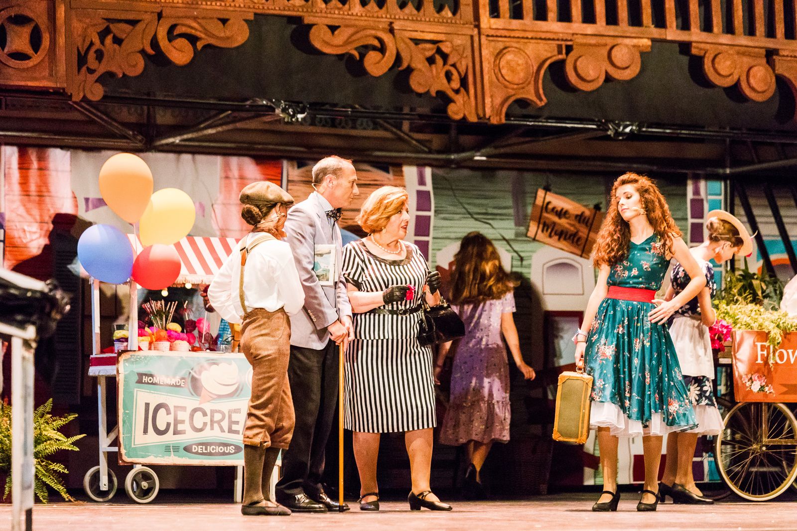 Imágenes del espectáculo Let's jazz, de la Escuela de Danza Fredes Insa, en el Teatro Villamarta