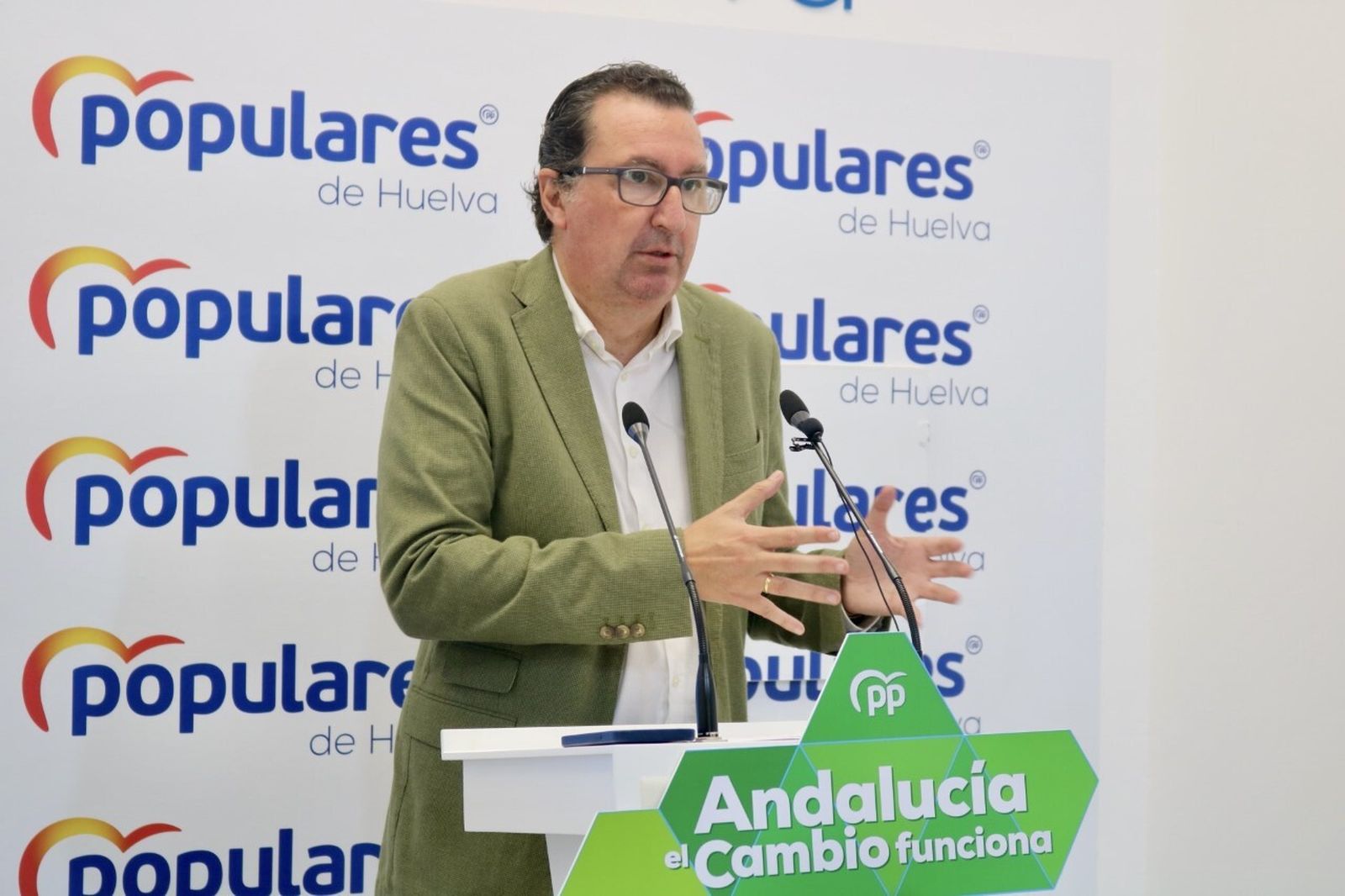 Manuel Andrés reclama al Gobierno medidas para ayudar al sector agrícola y ganadero.