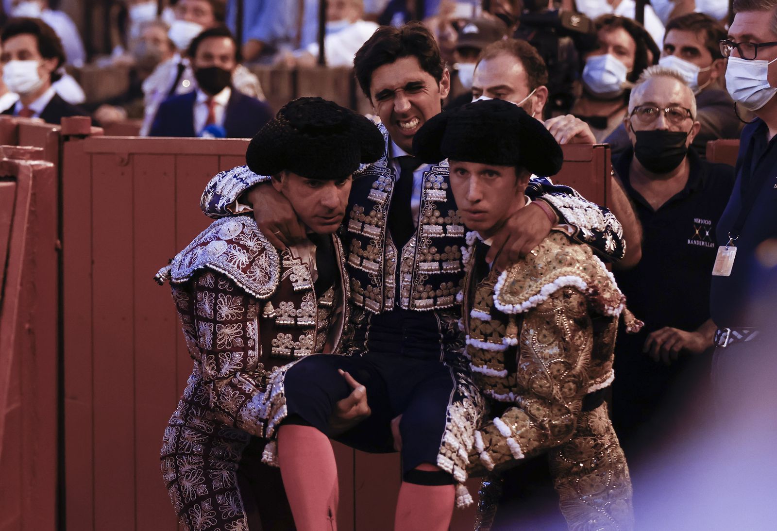 Fotos de la segunda novillada de la feria de San Miguel de Sevilla