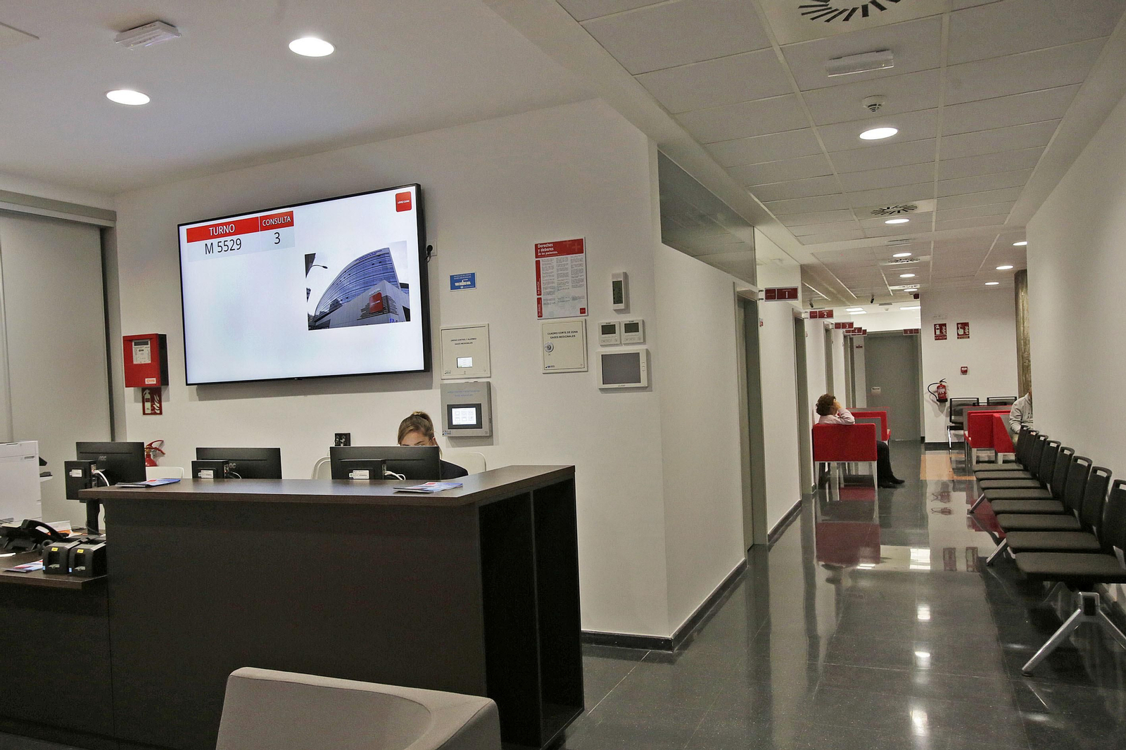 Imágenes de la nueva clínica Lopez Cano en el Estadio Carranza