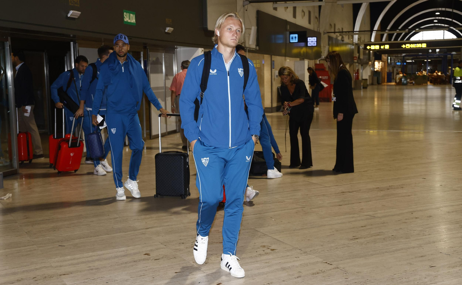 Las imágenes del viaje del Sevilla a Dortmund