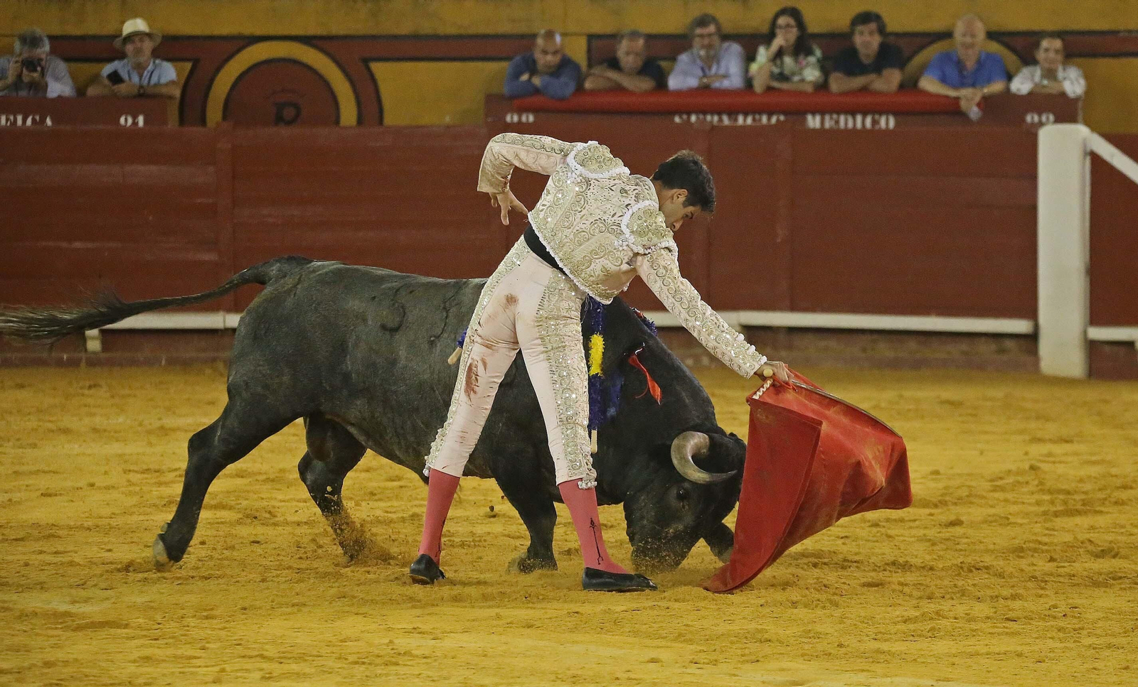 Fotos de la corrida del sábado de la Feria Taurina de Algeciras 2023: Antonio Ferrera, Manuel Escribano y Miguel Ángel Pacheco