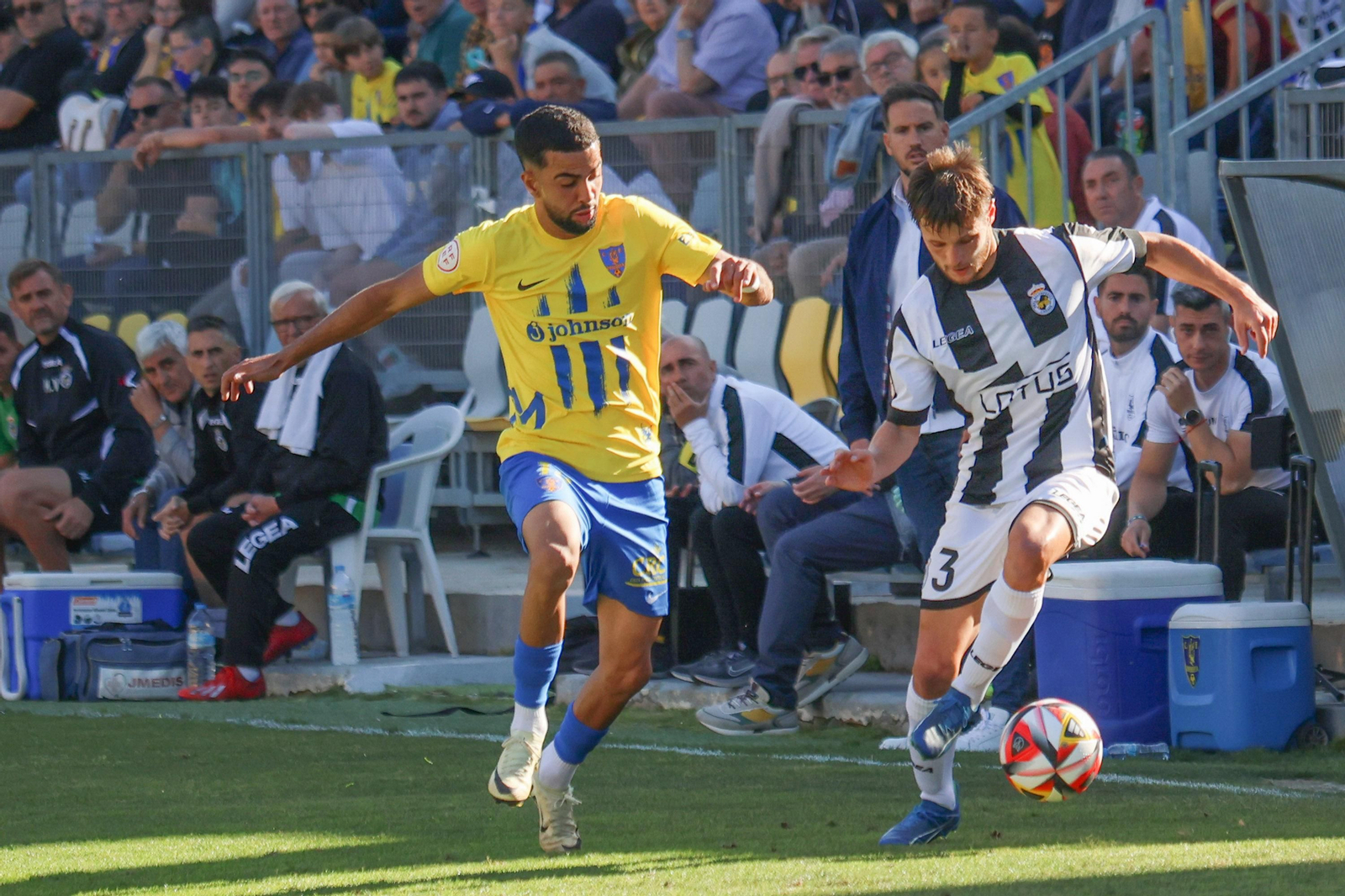 Las fotos del Orihuela-Balona de Segunda Federación (1-2)
