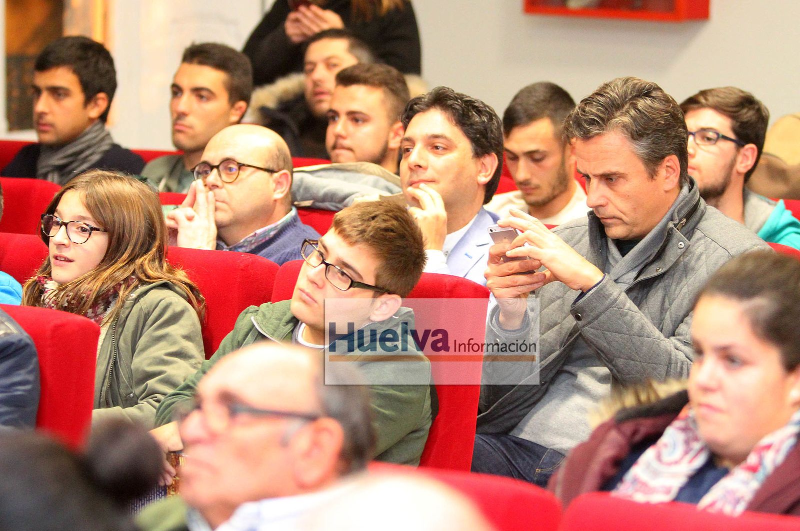 Imágenes de la presentación del libro de Juanma Garrido "No quiero verte llorar".