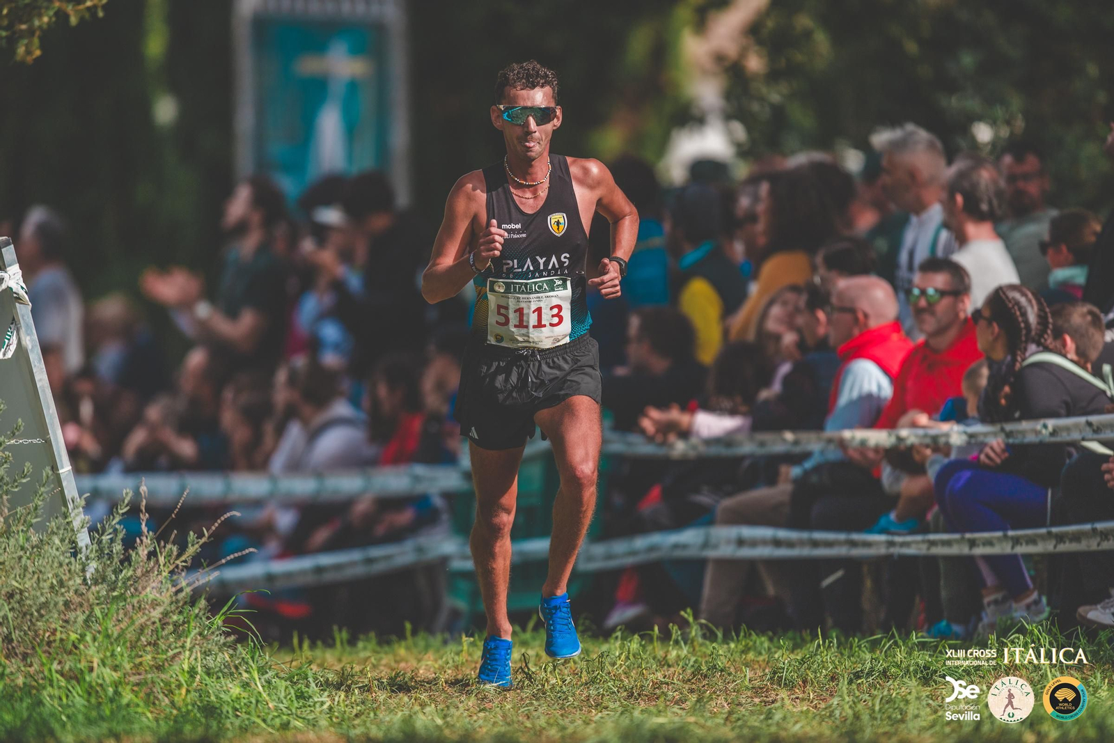 Búscate en las fotos del Cross de Itálica 2025 | 12
