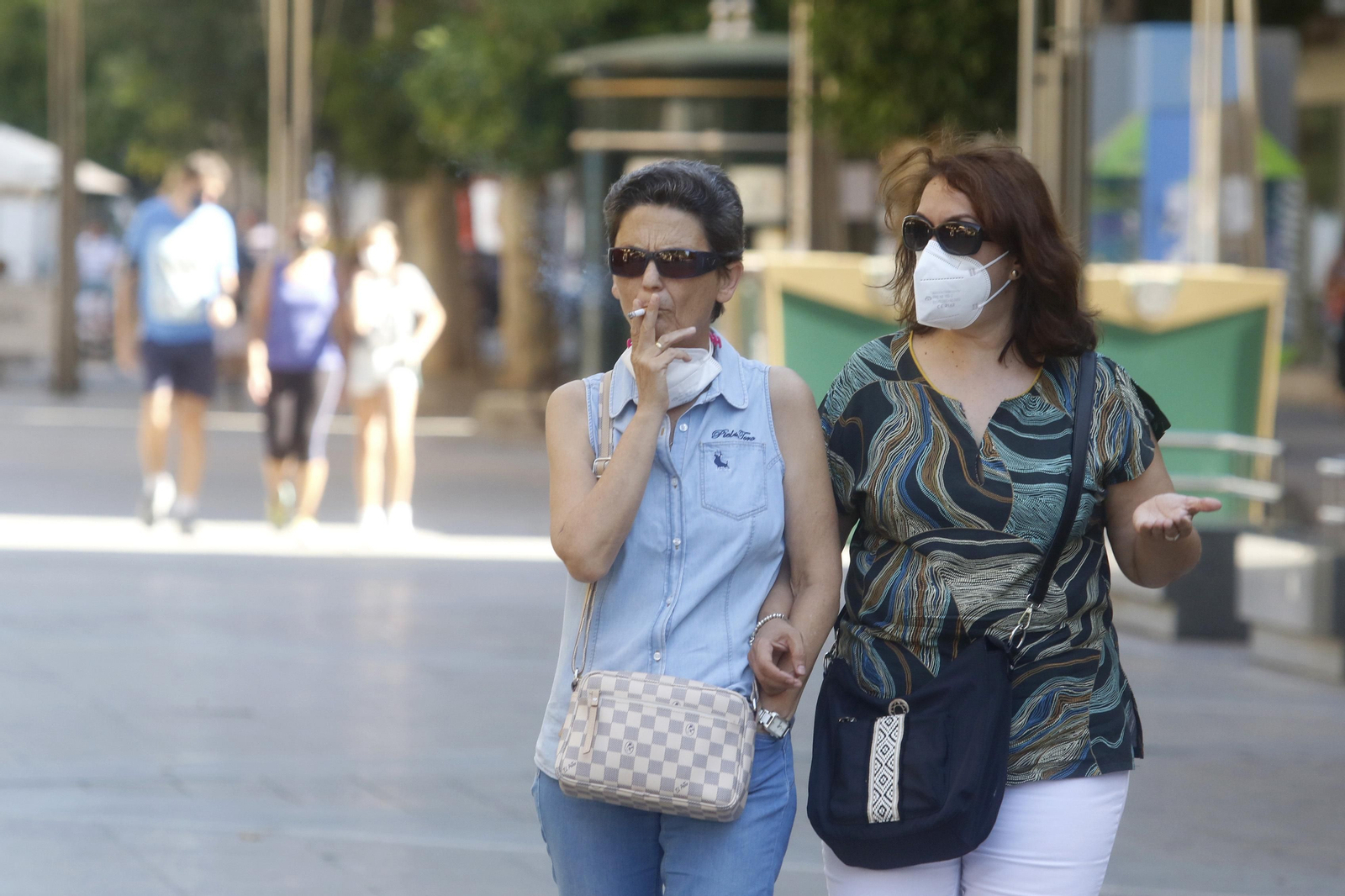 El primer día sin mascarilla en la calle en Córdoba, en fotografías