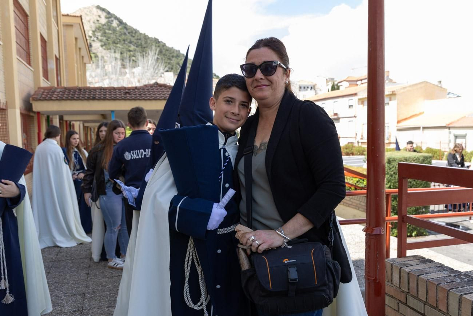 La temida lluvia impide el desarrollo normal de este Martes Santo