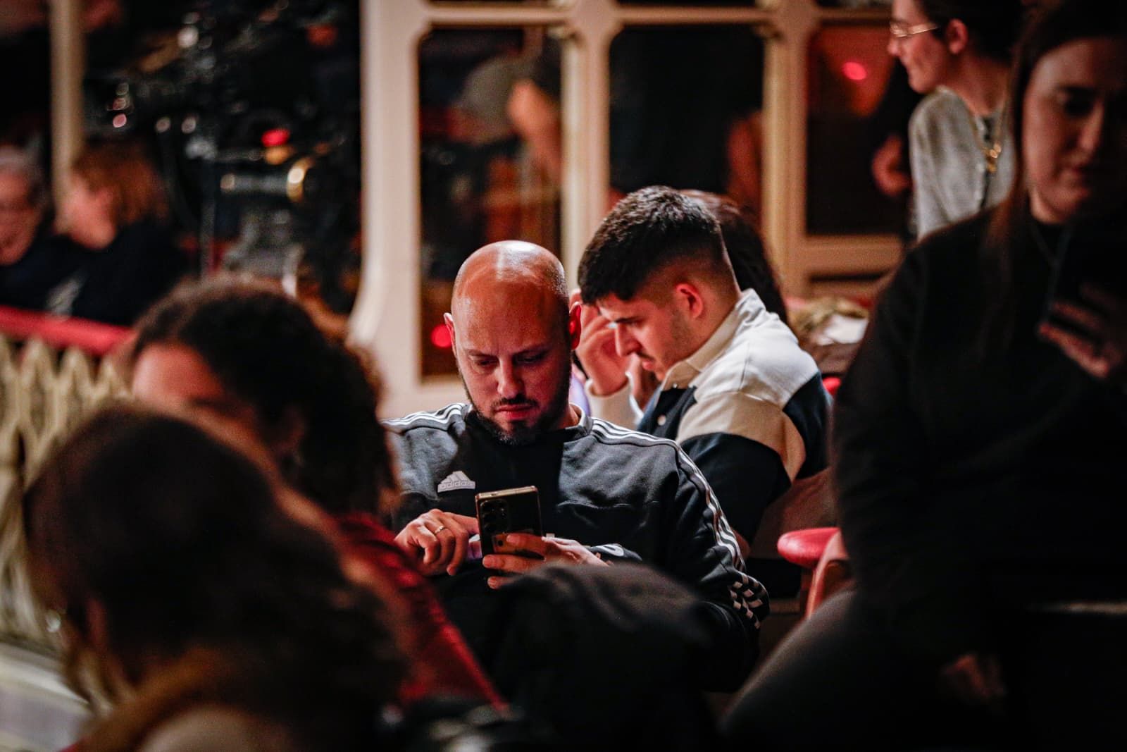 Búscate entre las mejores imágenes de la quinta sesión de cuartos de final del COAC 2026