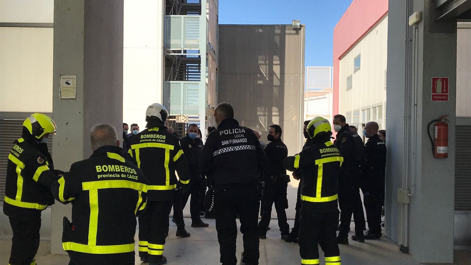 Jornadas de los bomberos con la Policía Local y Nacional en San Fernando
