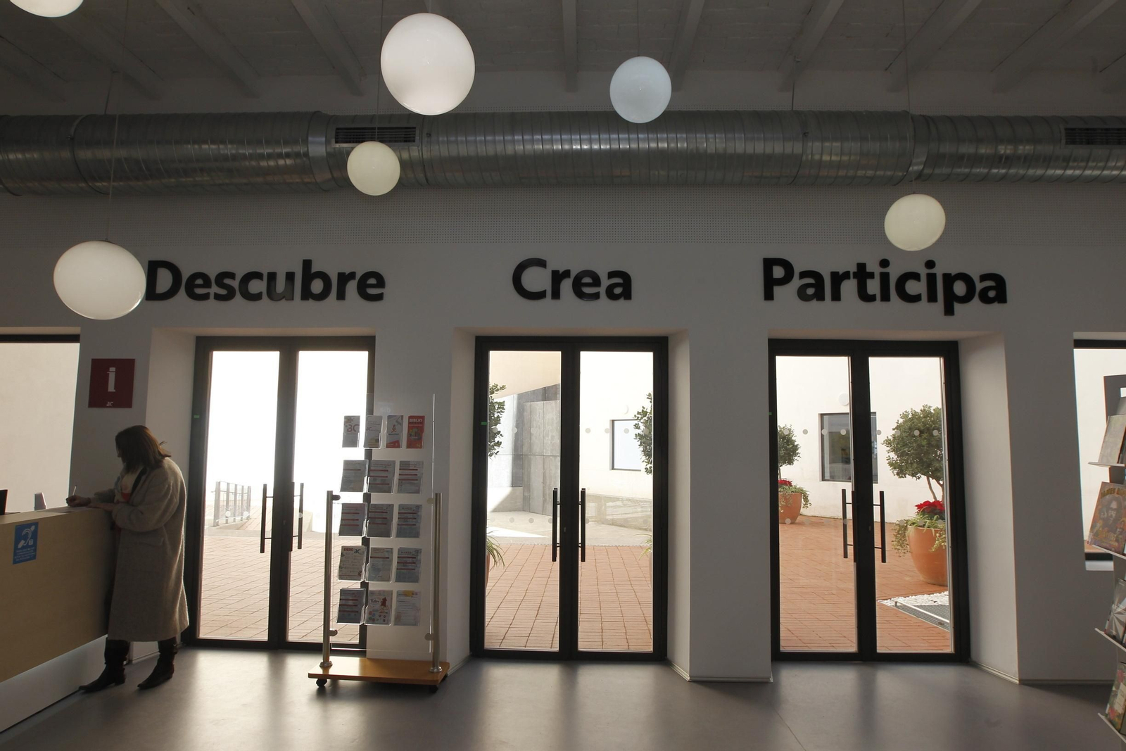 Fotogalería inauguración Biblioteca Central Municipal José María Artero. Almería