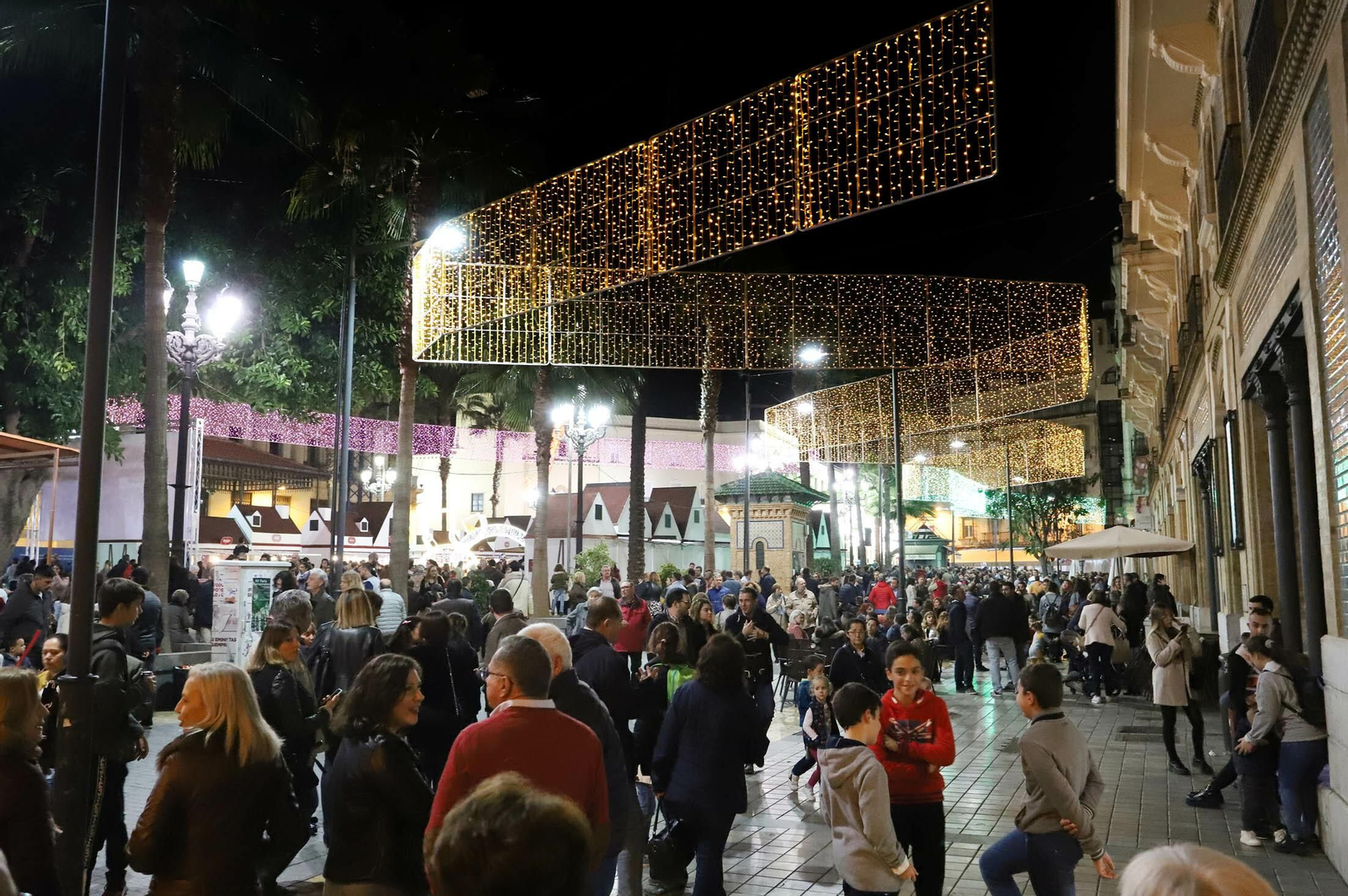 Imágenes del encendido del alumbrado navideño