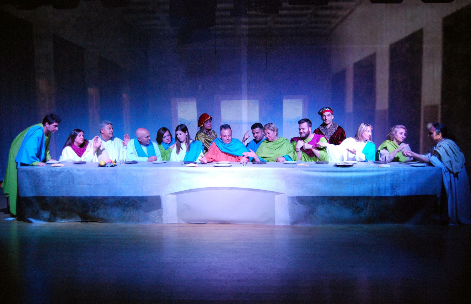 Los concejales de Huétor Vega despiden el mandato emulando ‘La última cena’