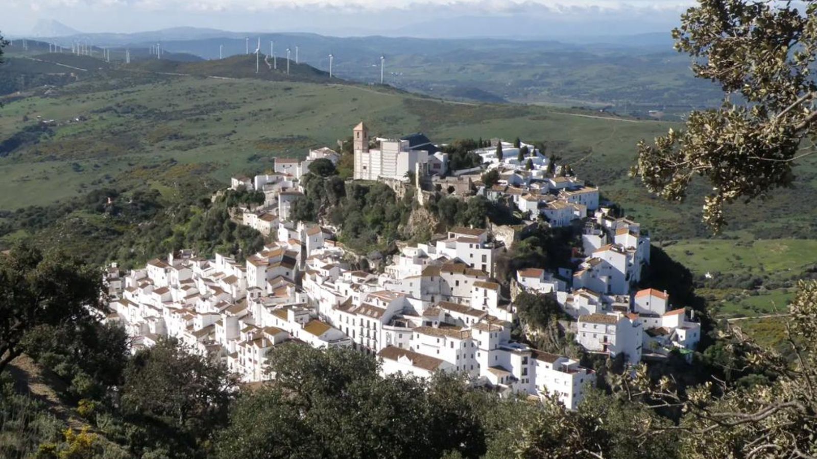 Casares desde el cielo.