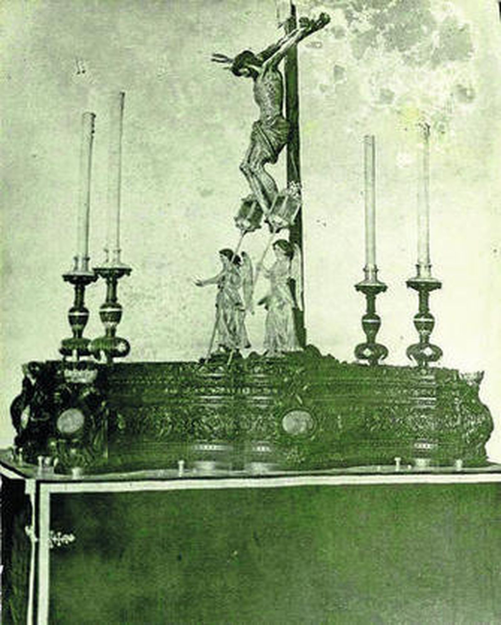 Farfán trabajando en su taller de Matahacas en 1924.