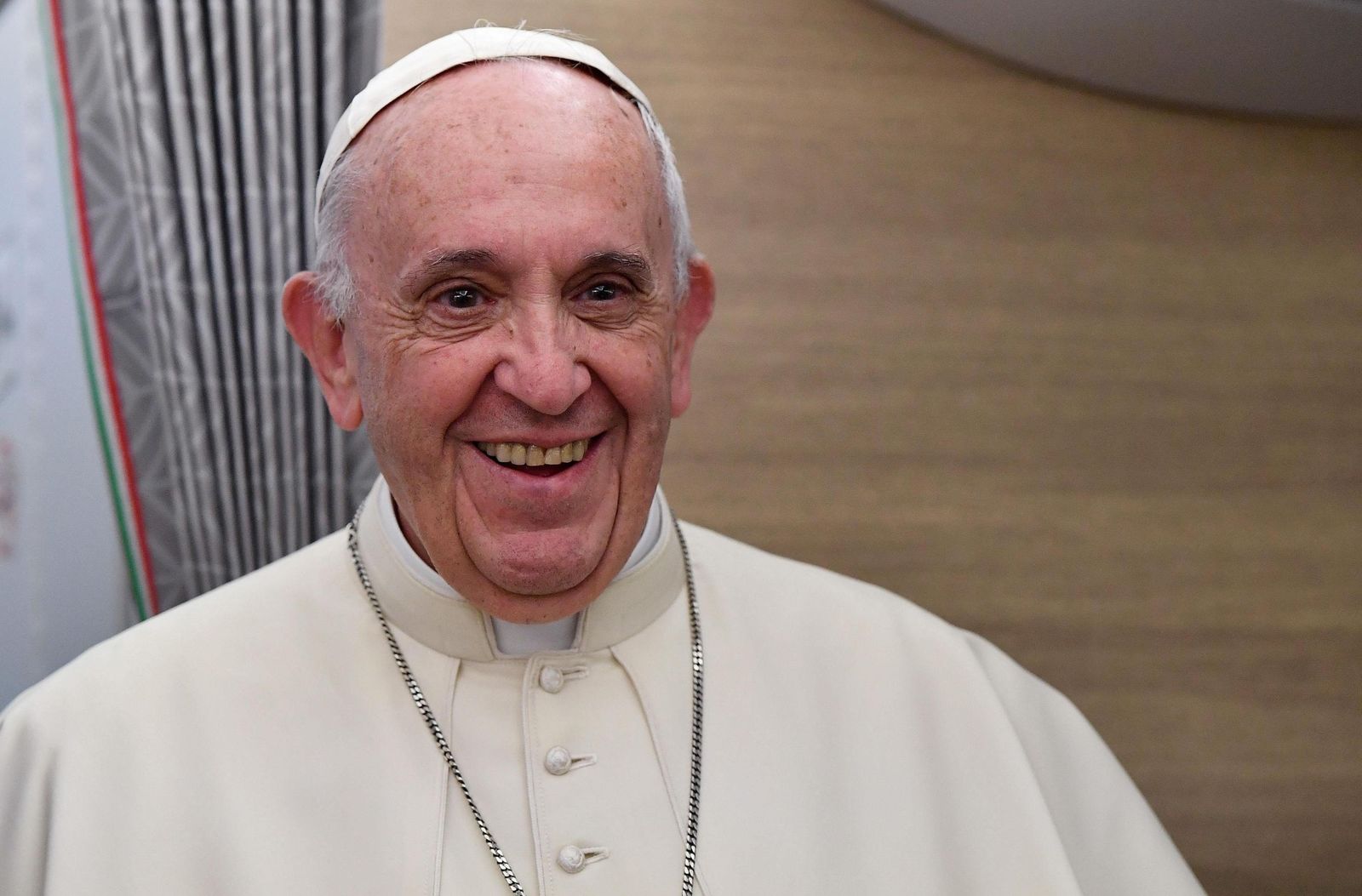 El papa Francisco, sonriente.