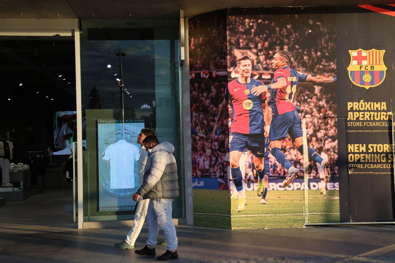 El FC Barcelona abrirá una tienda en Muelle Uno junto a la del Real Madrid