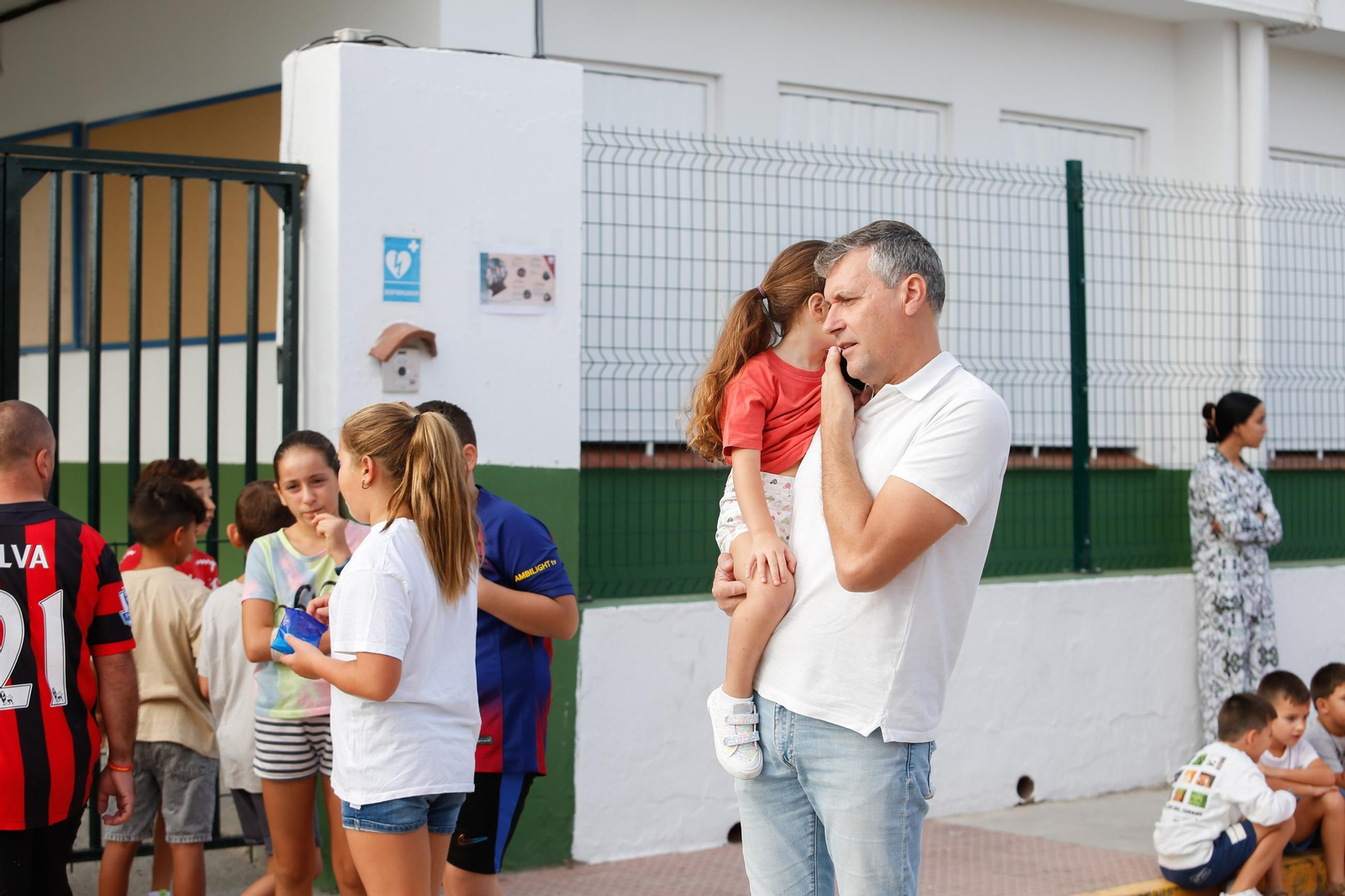 Manifestación de los alumnos y las familias del CEIP Aljibe de Jimena, en imágenes