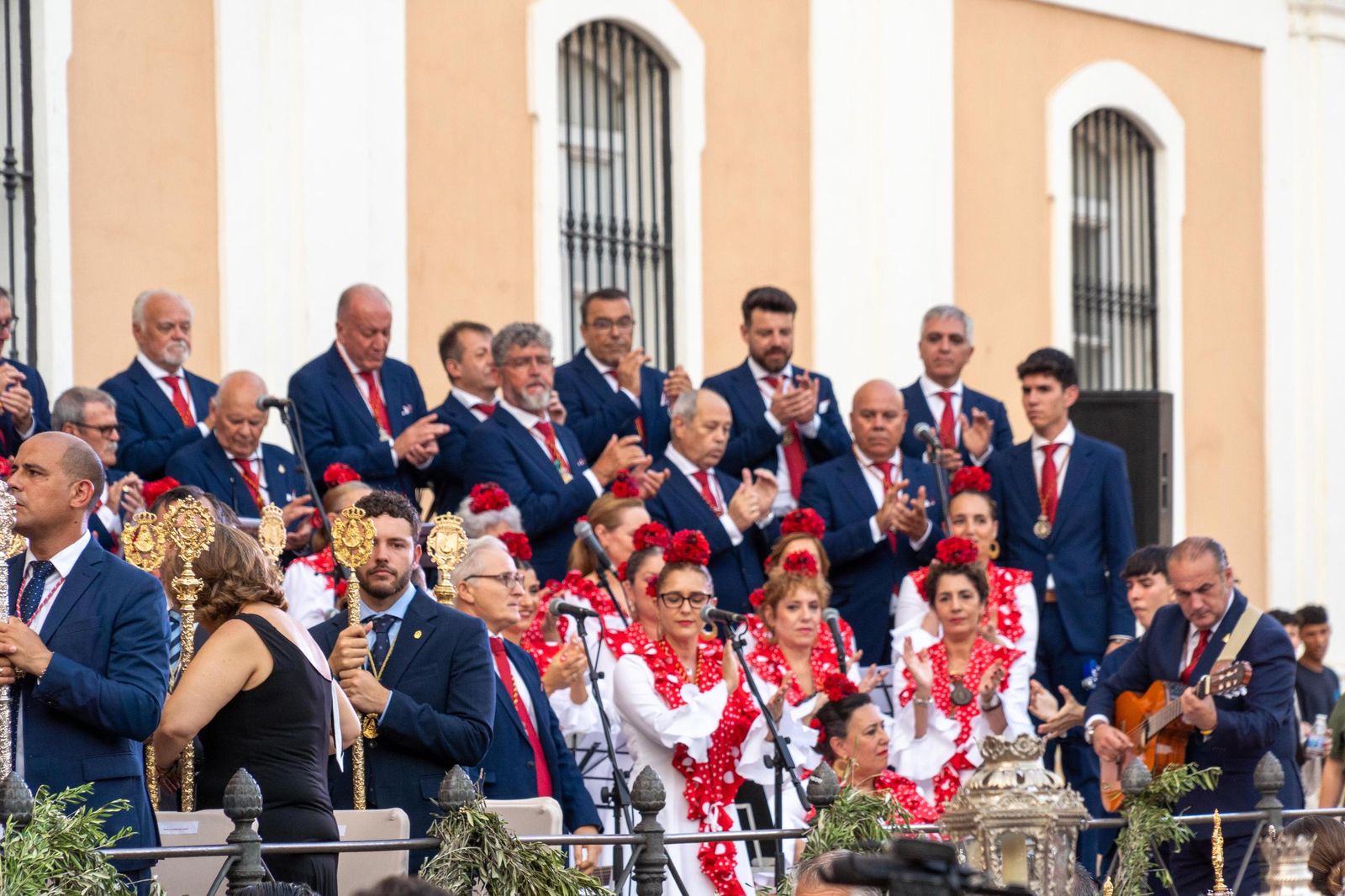 Imágenes del Rosario Jubilar rociero celebrado por las 25 hermandades filiales de la Matriz de Almonte en La Merced