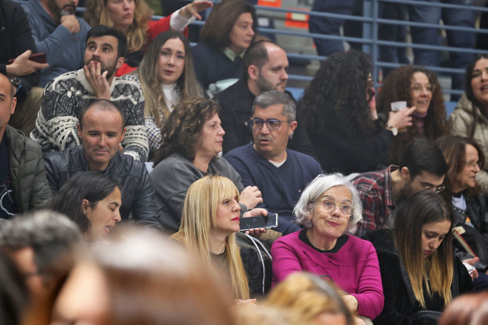 Imágenes del ambiente previo al concierto de Manolo García