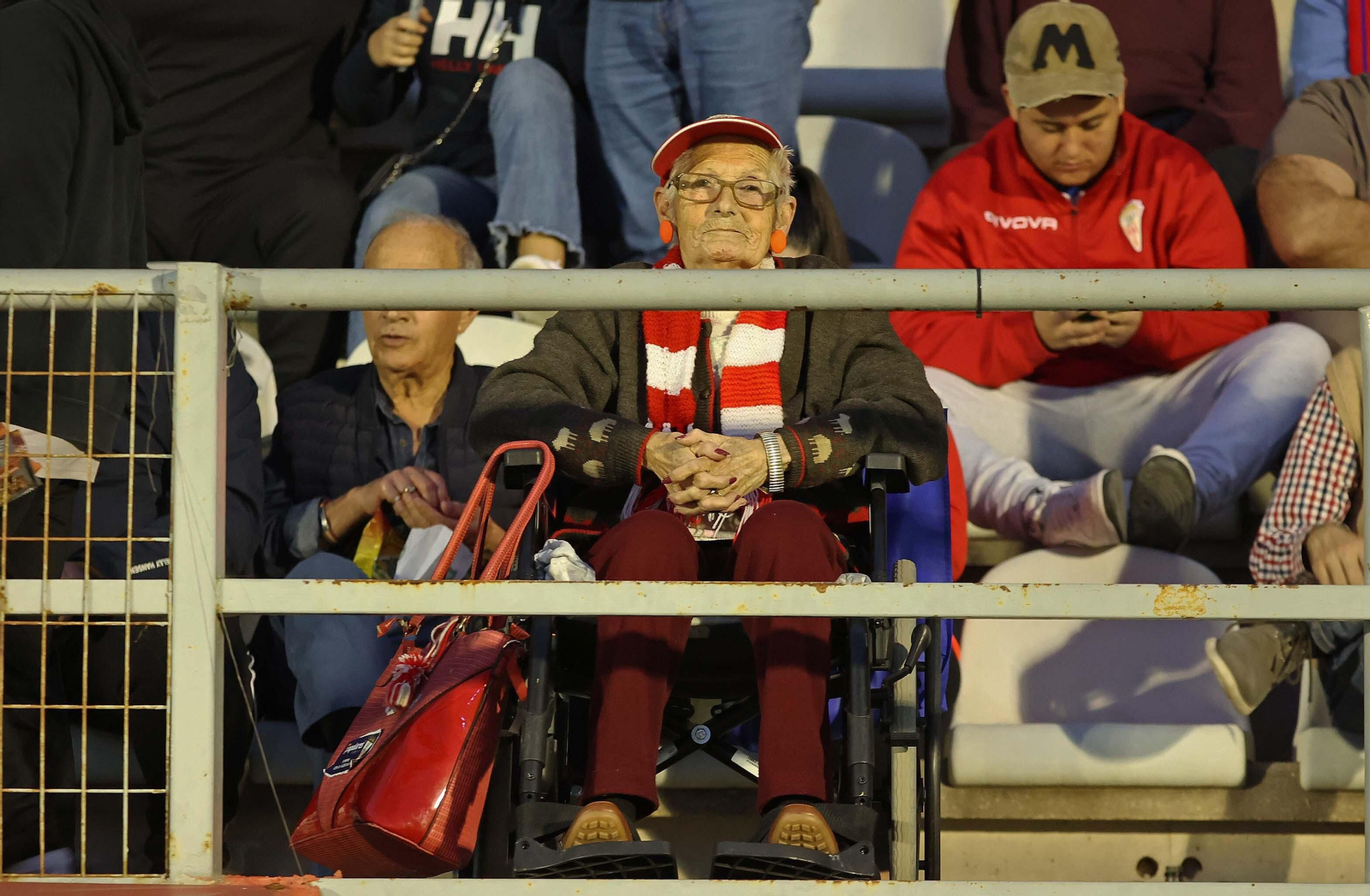 Búscate en el Nuevo Mirador durante el Algeciras - Murcia