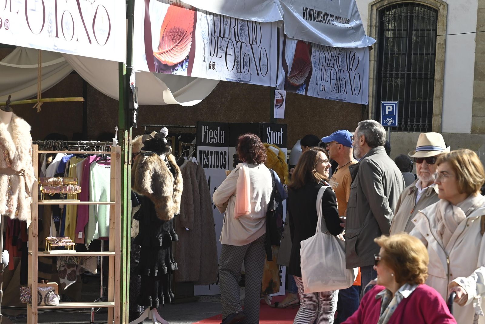Mercadillo de Otoño en la Plaza de Tendillas