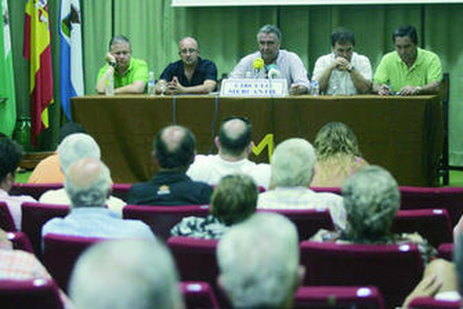 La directiva de la Balona explica las gestiones de los últimos días durante la rueda de prensa de ayer.