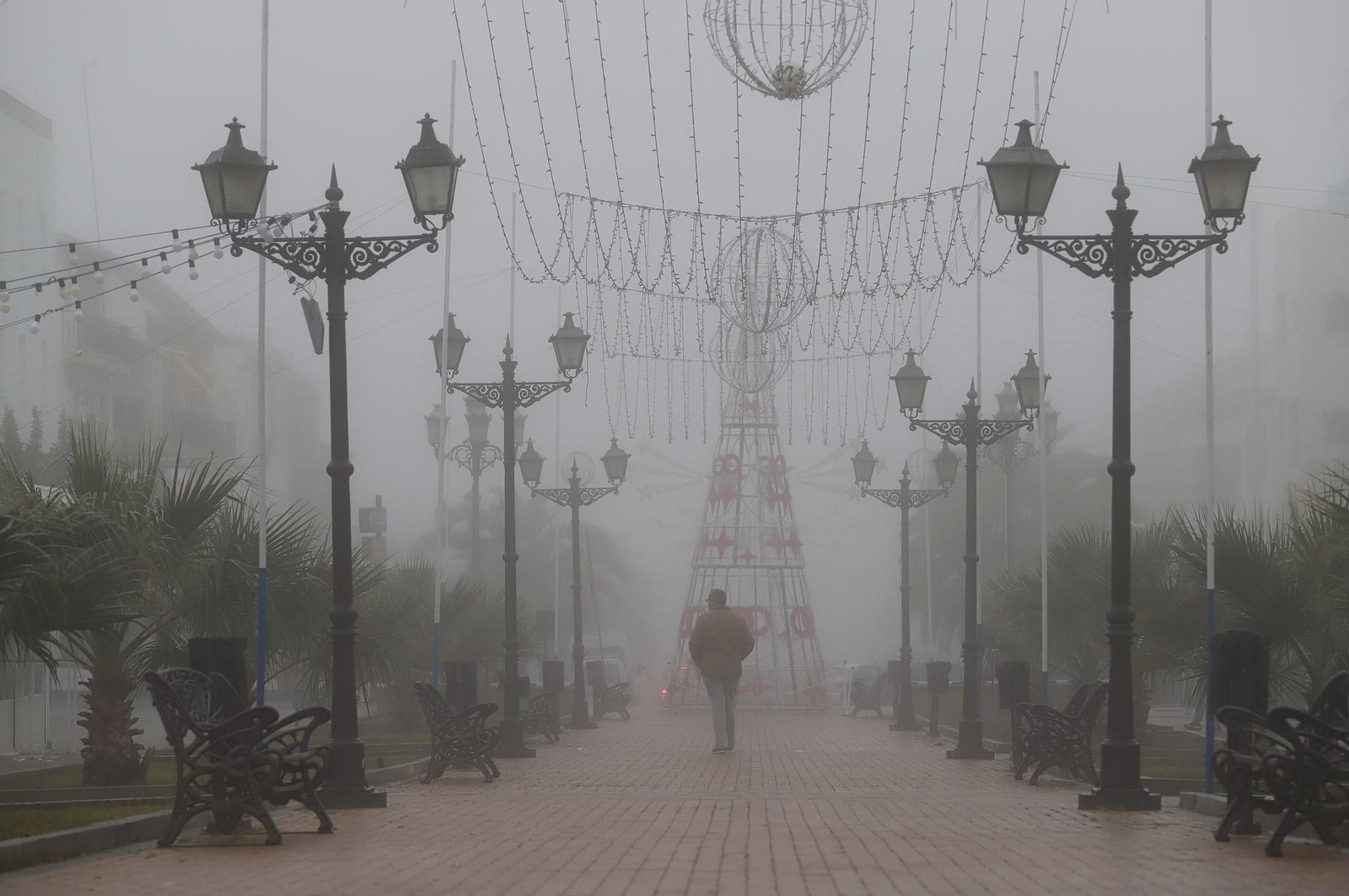 Imágenes de la niebla durante la mañana en Huelva