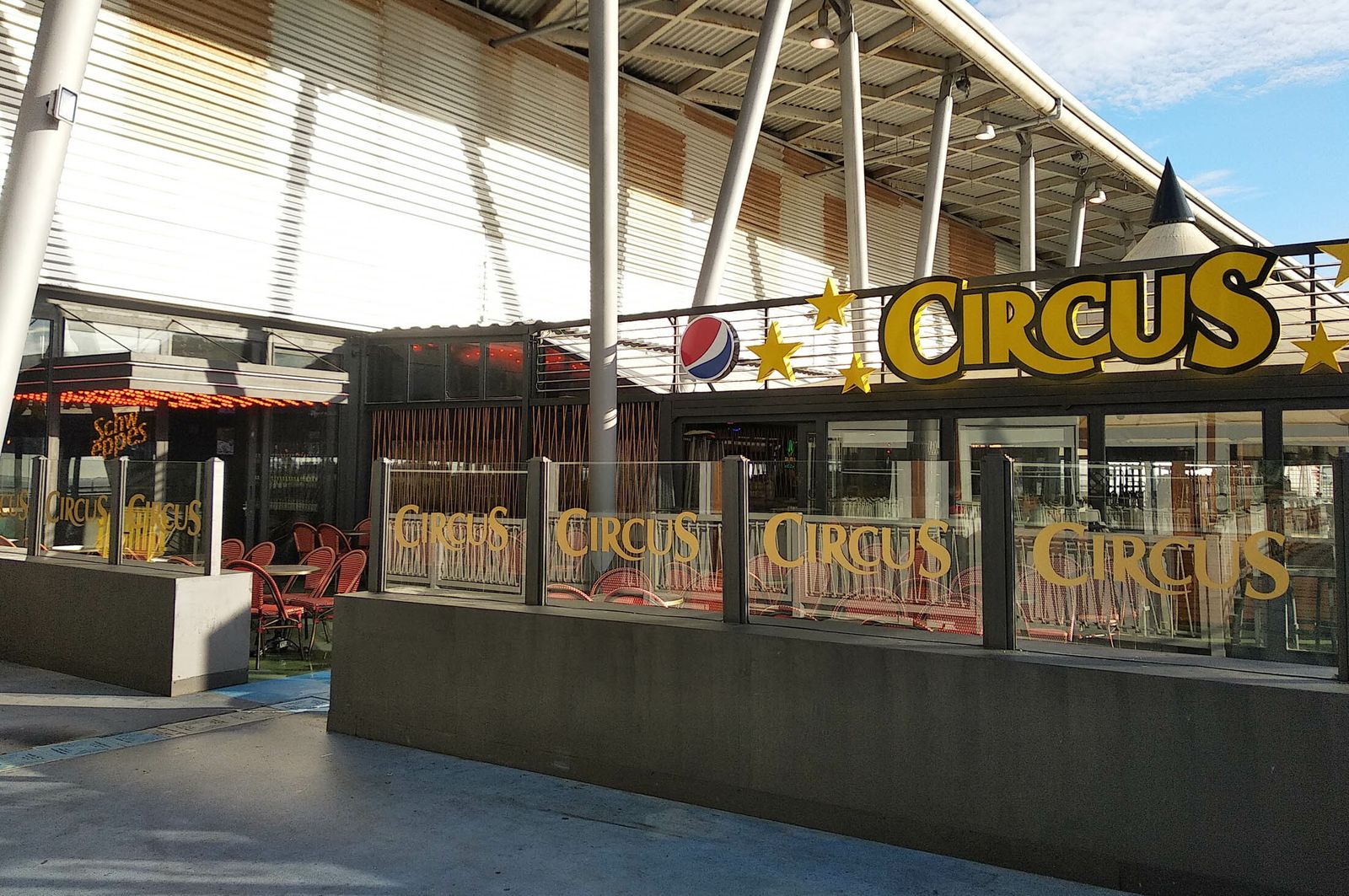 Discoteca donde tuvieron lugar los hechos el pasado día .