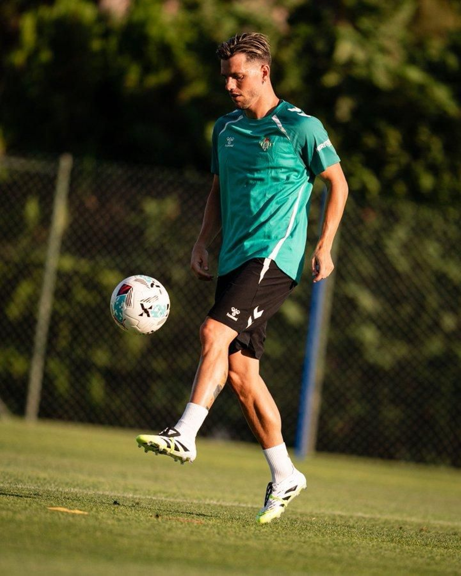 Las fotos del Betis con los recién llegados a Almancil